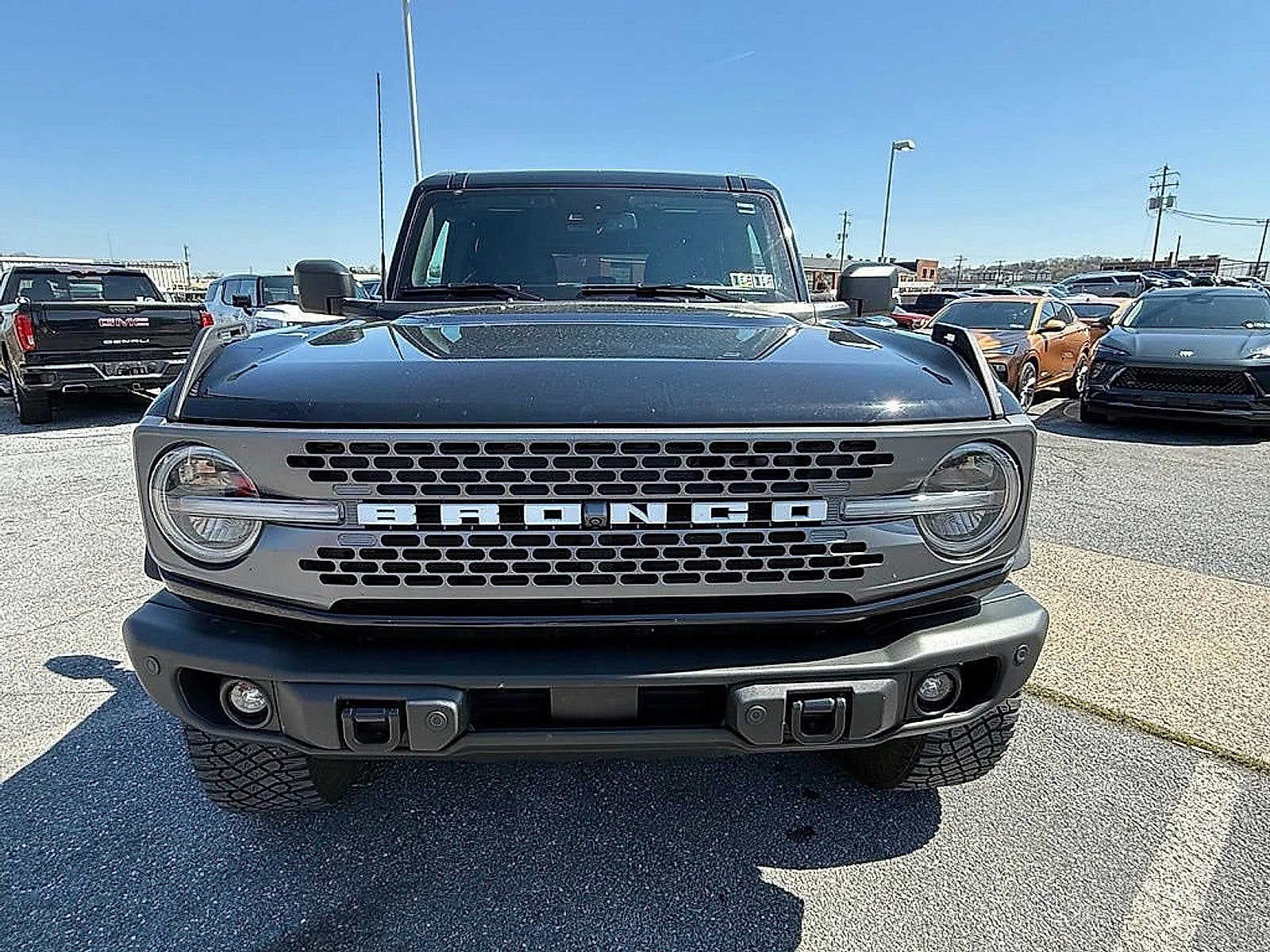 2023 Ford Bronco Base