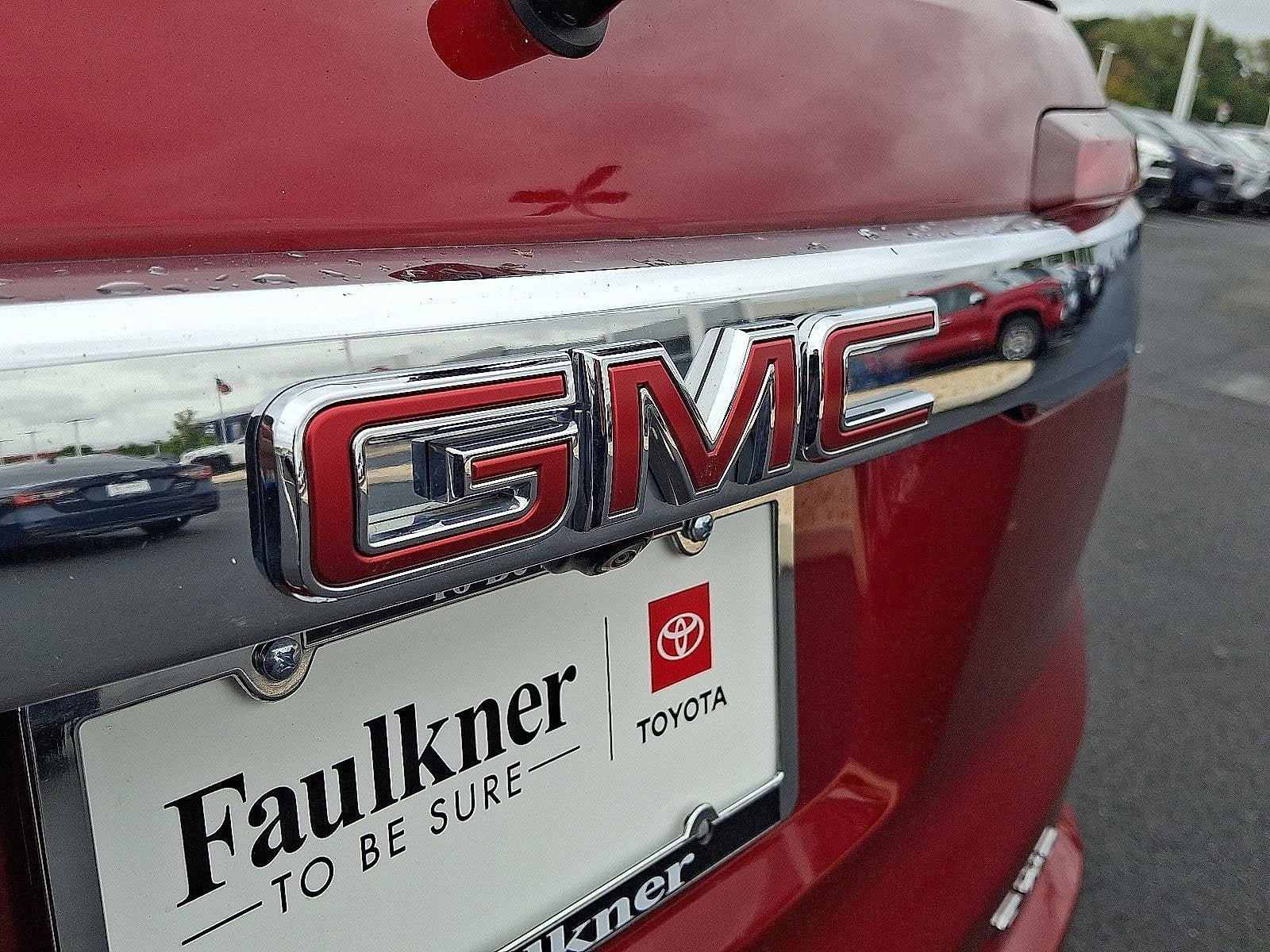 2023 GMC Acadia Denali