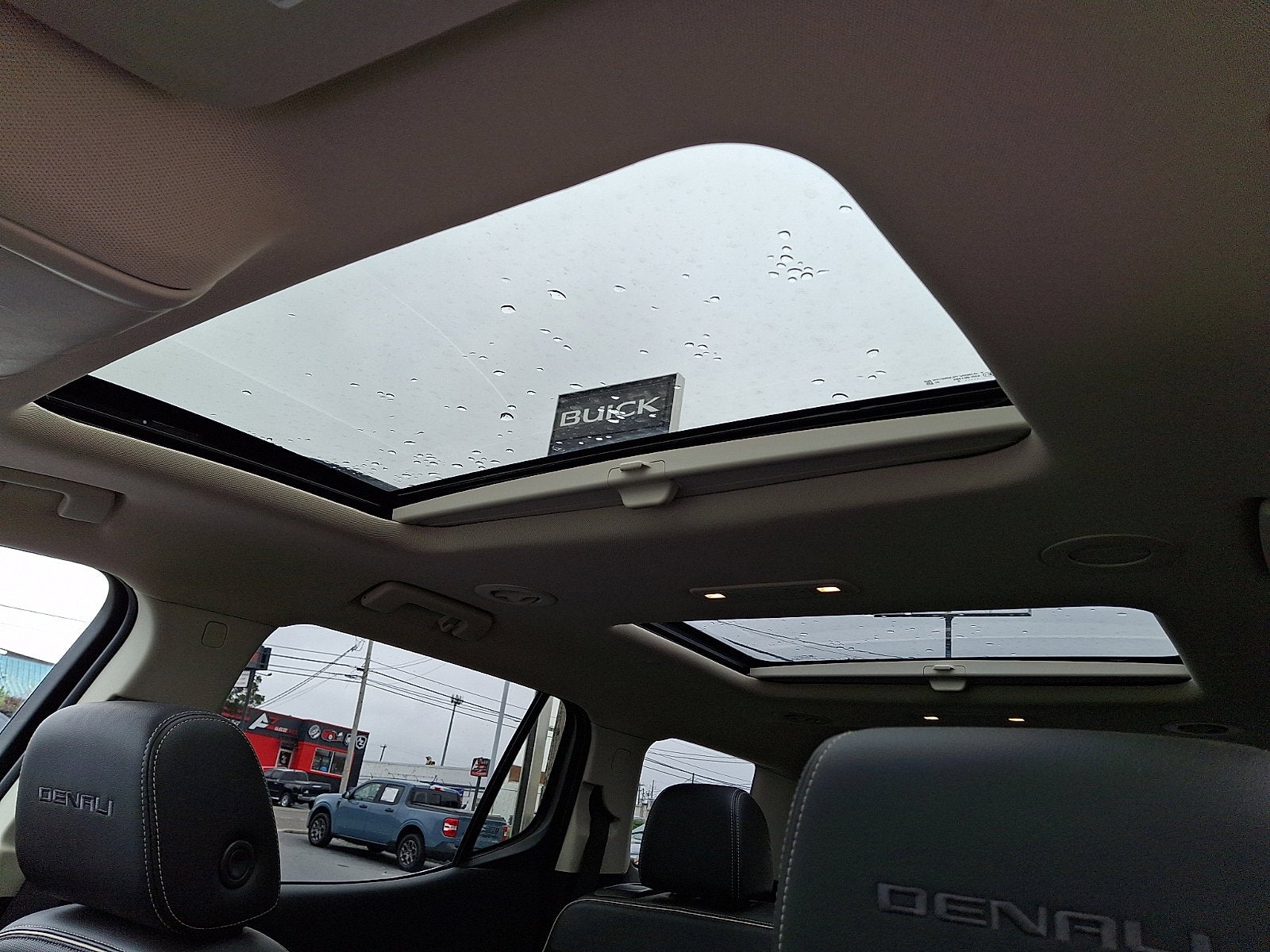 2020 GMC Acadia Denali