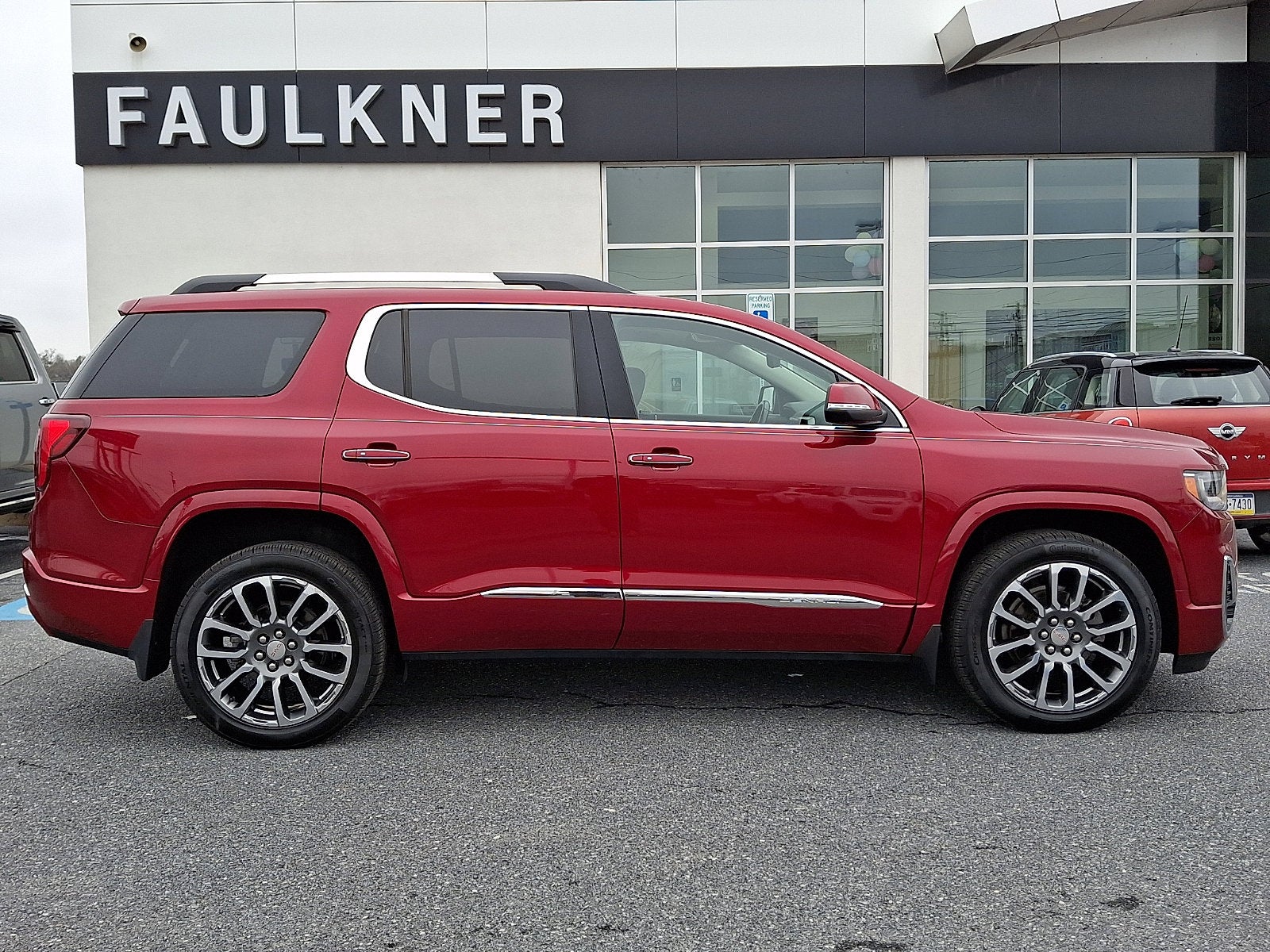 2020 GMC Acadia Denali