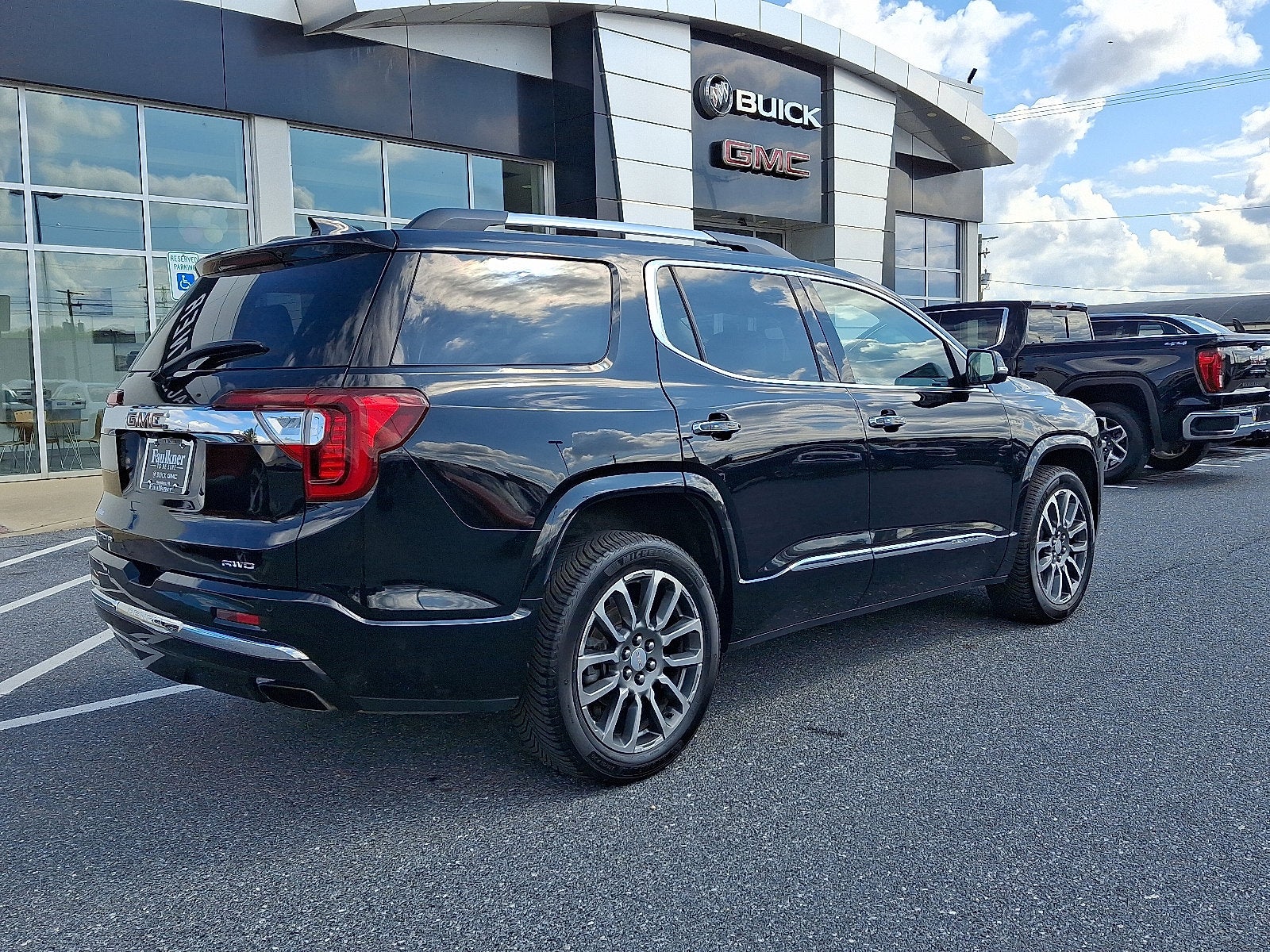 2021 GMC Acadia Denali