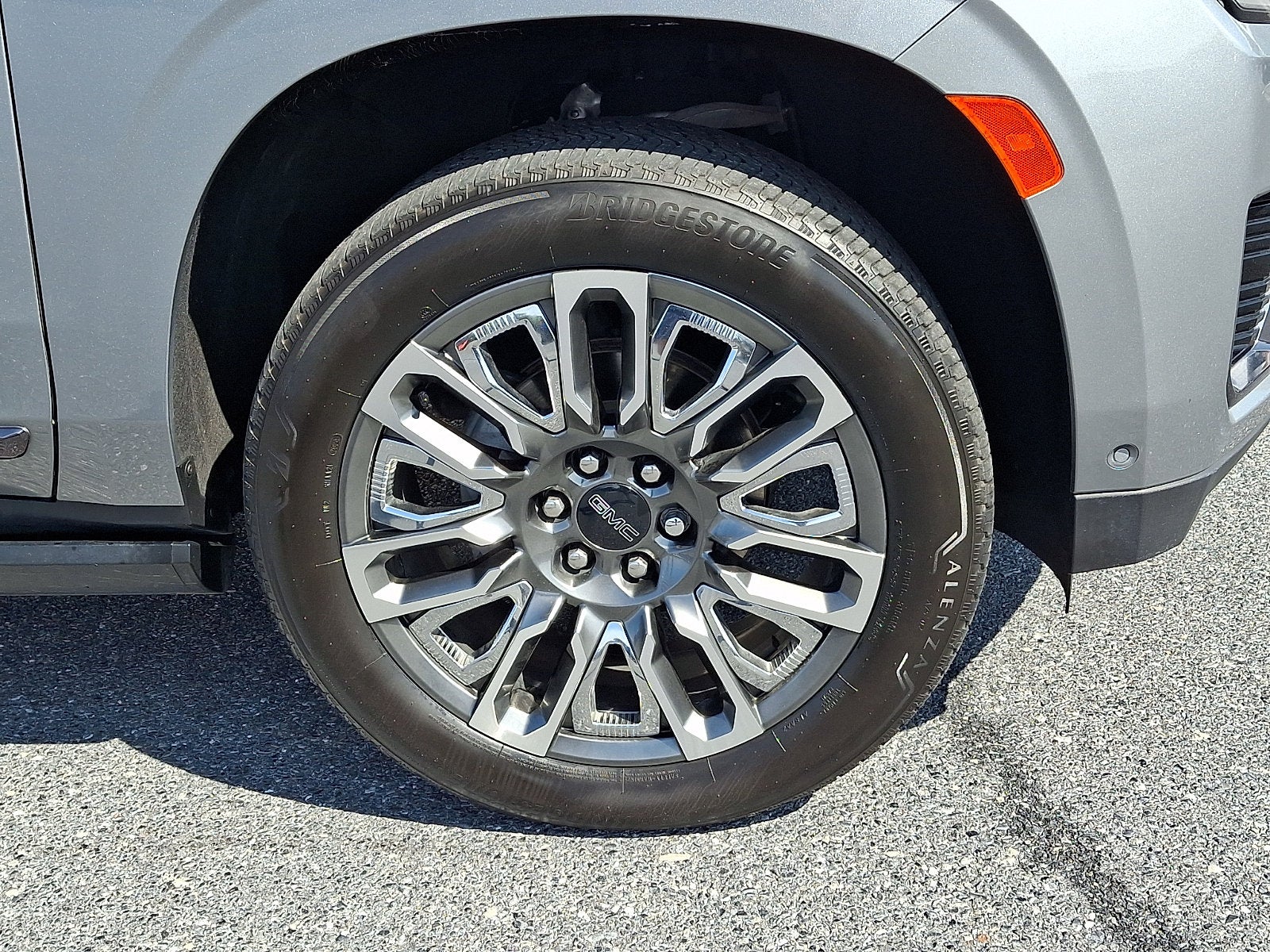 2024 GMC Yukon Denali Ultimate
