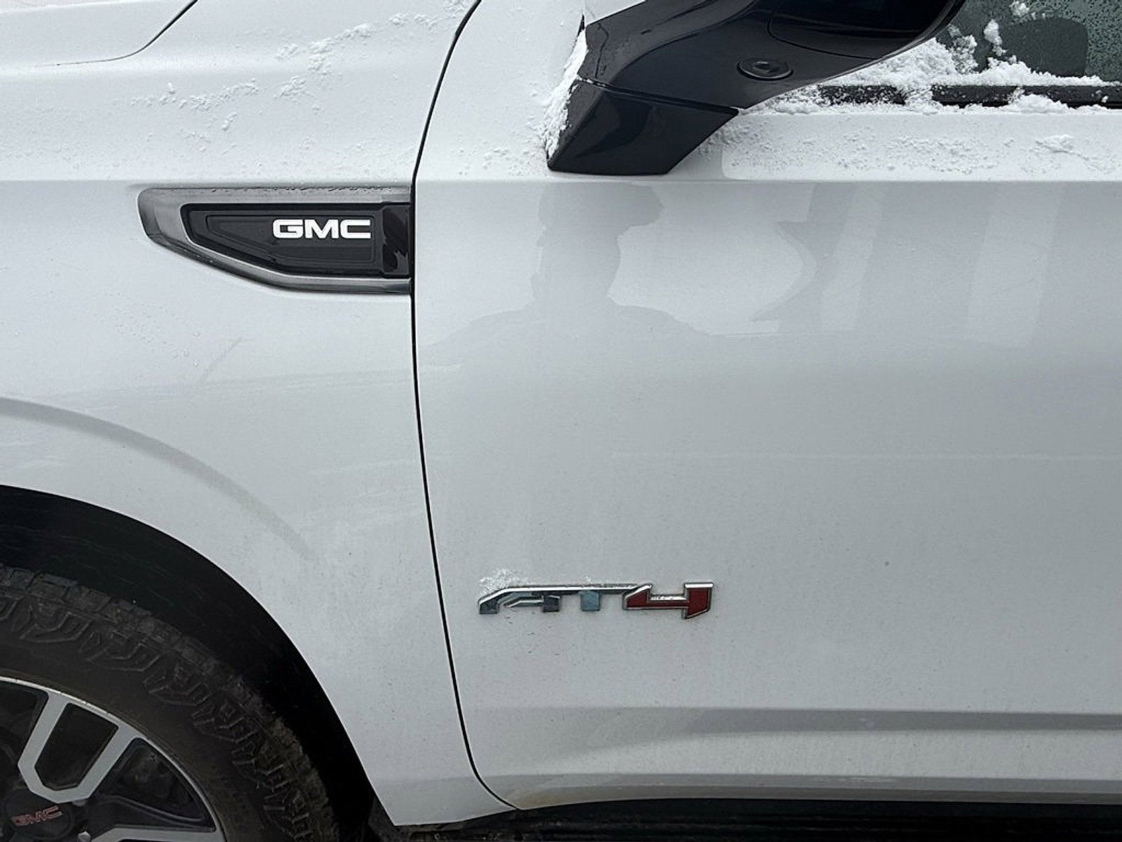 2023 GMC Yukon XL AT4