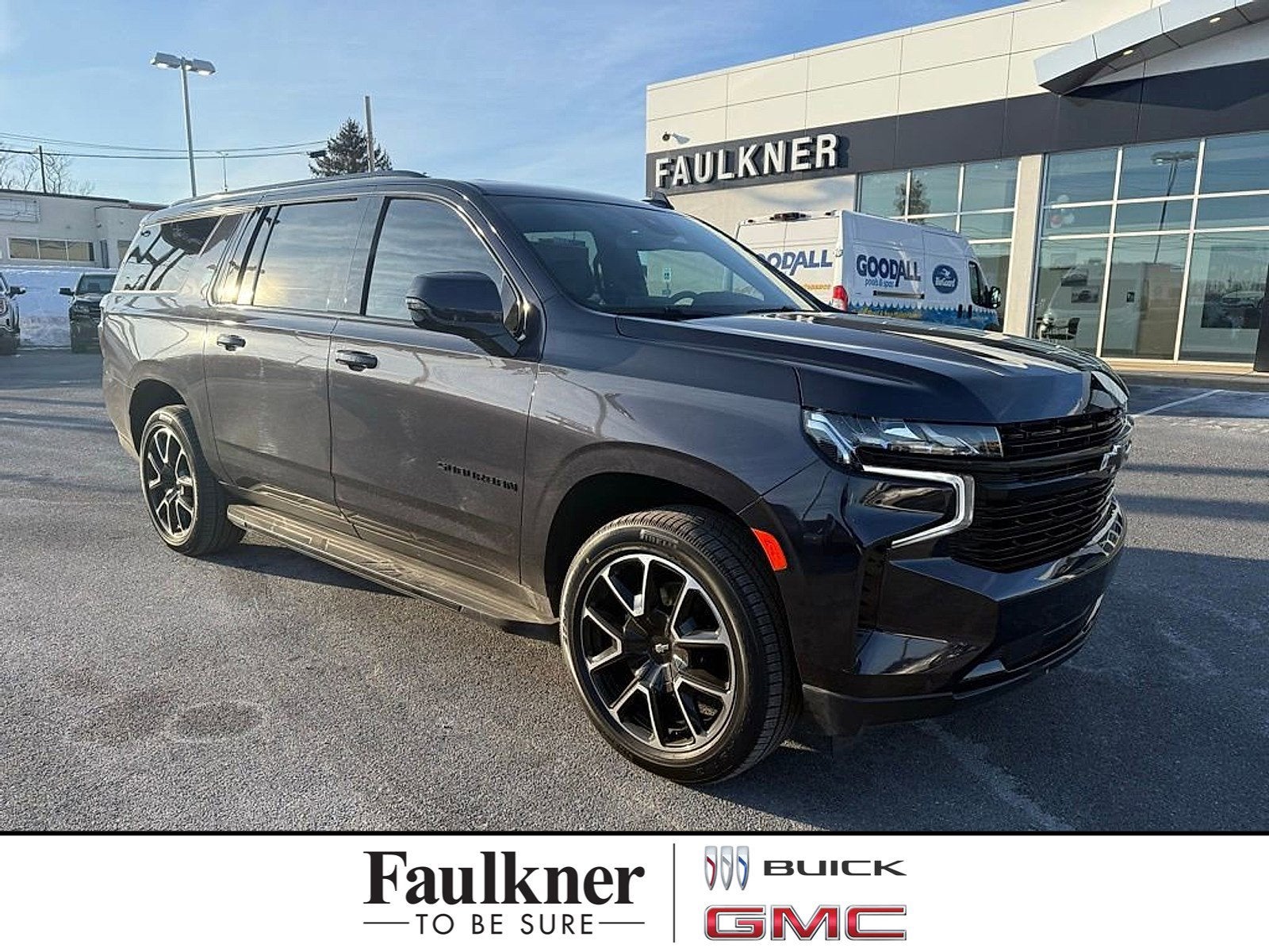 2023 Chevrolet Suburban RST