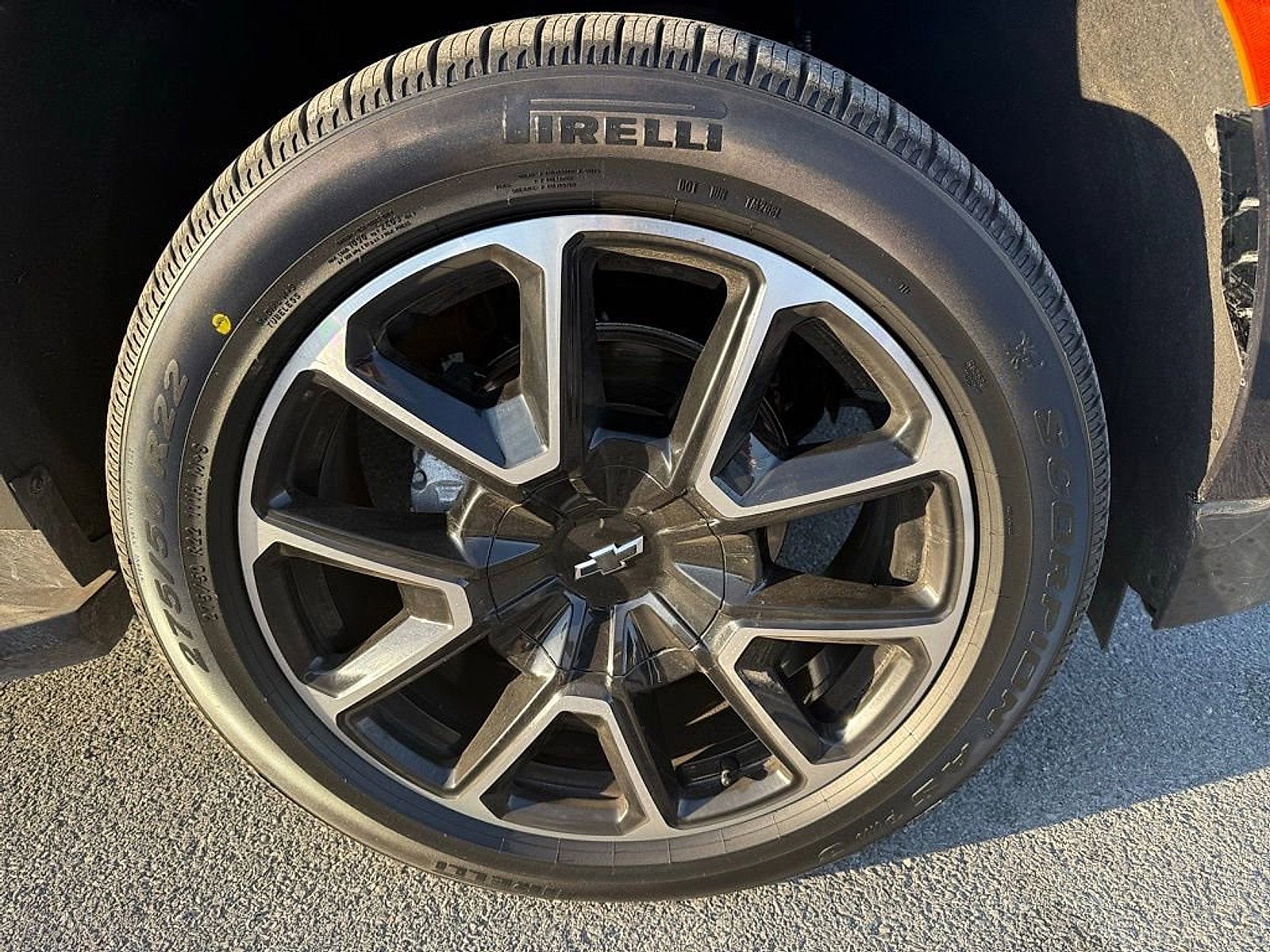 2023 Chevrolet Suburban RST