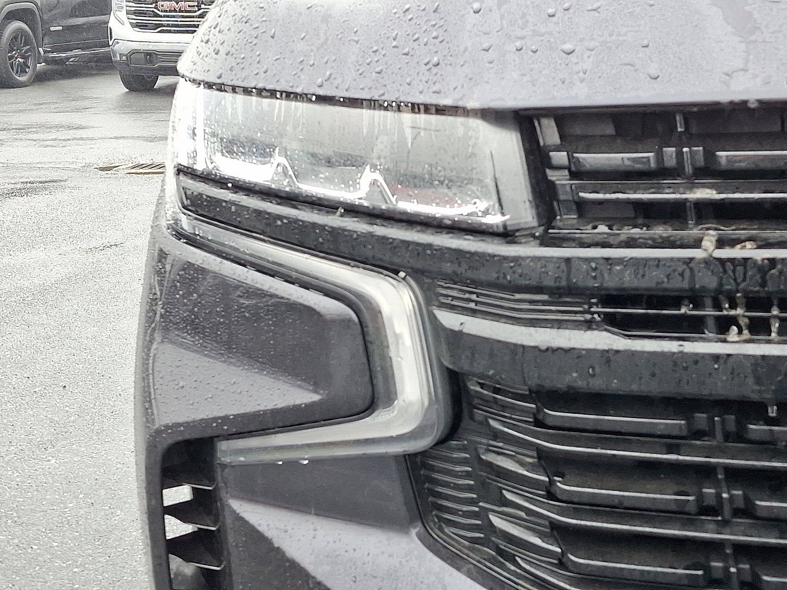 2023 Chevrolet Suburban RST