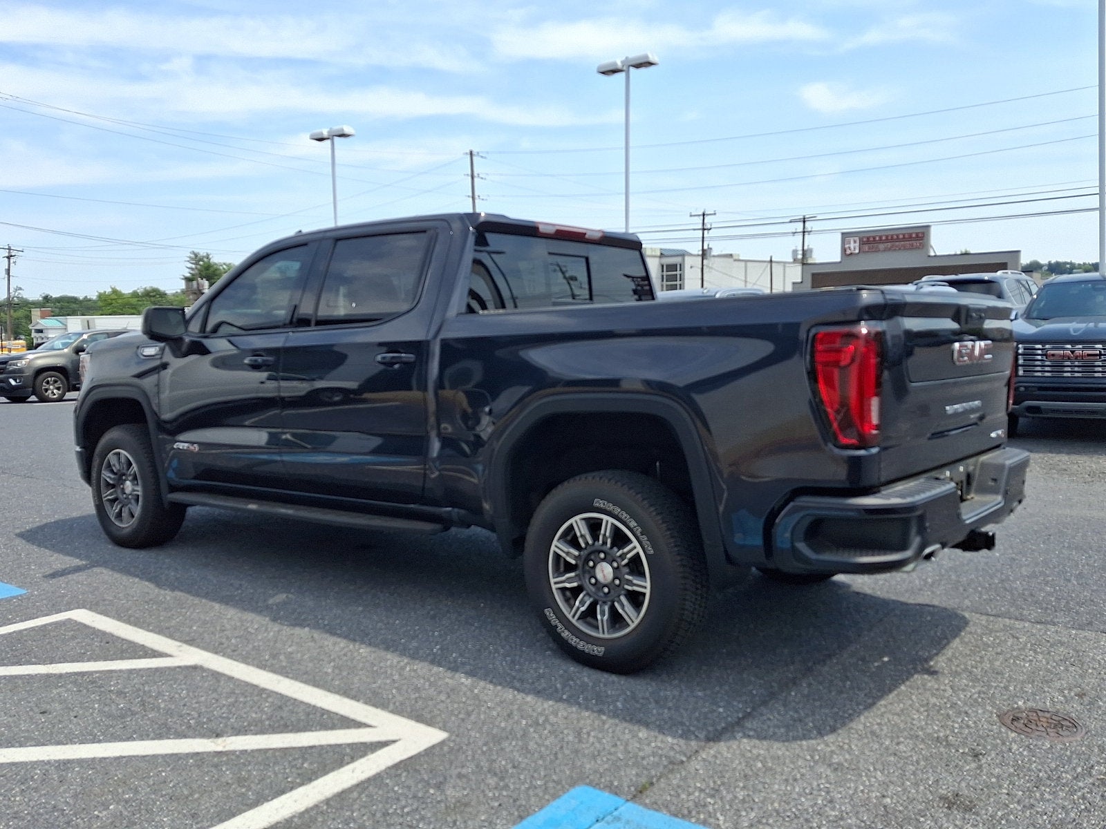 2024 GMC Sierra 1500 AT4