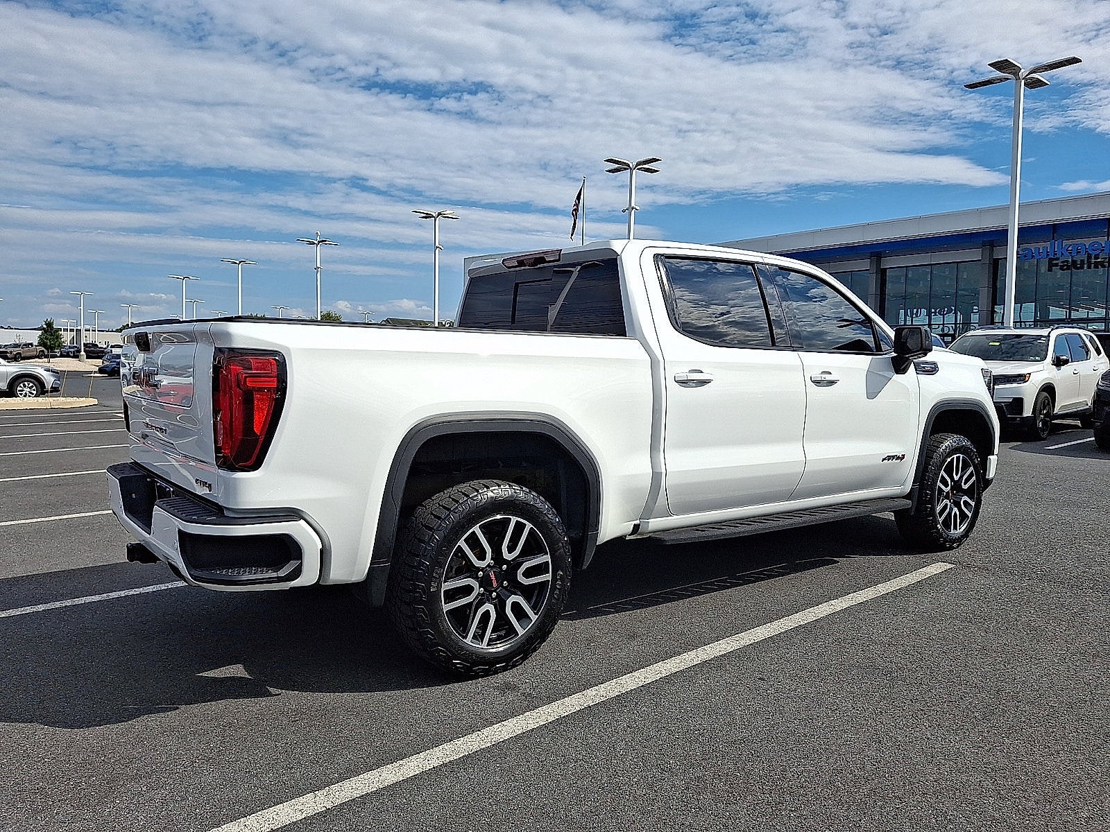 2023 GMC Sierra 1500 AT4