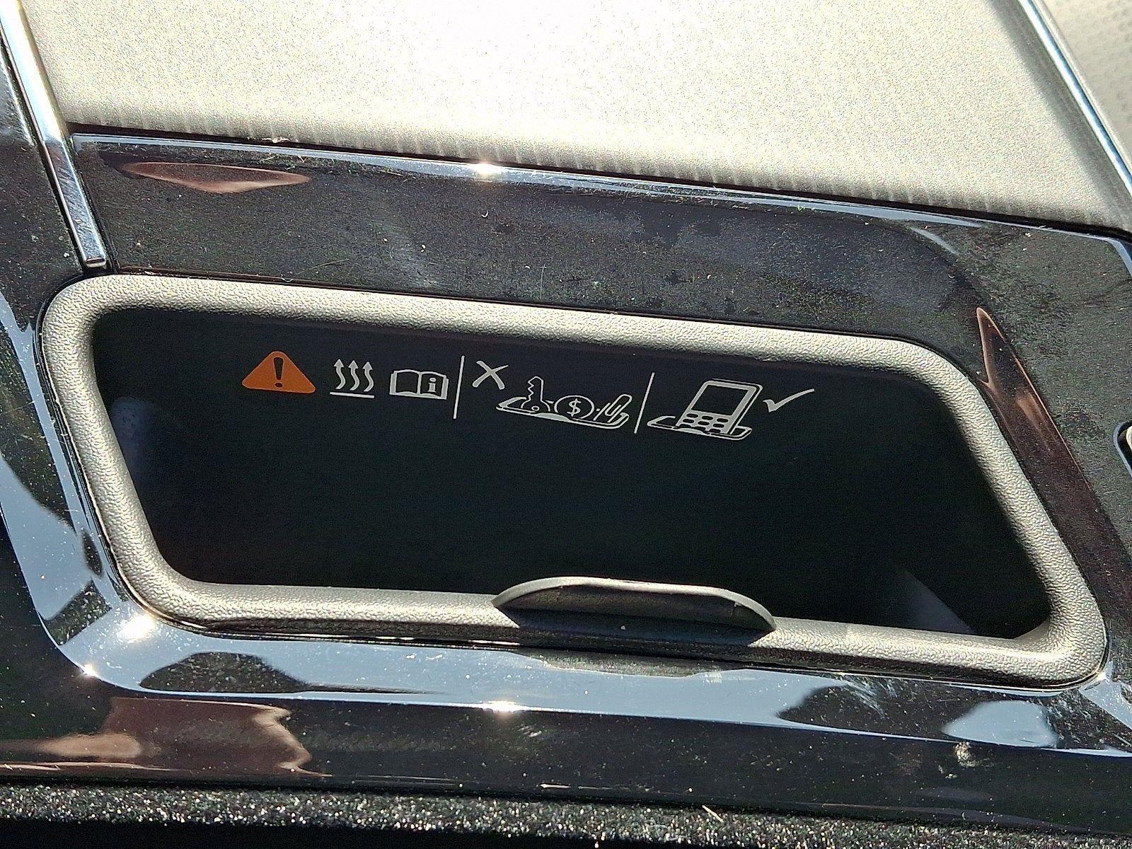 2024 Cadillac LYRIQ Luxury 1