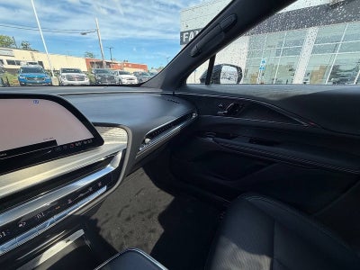 2024 Cadillac LYRIQ Luxury 1