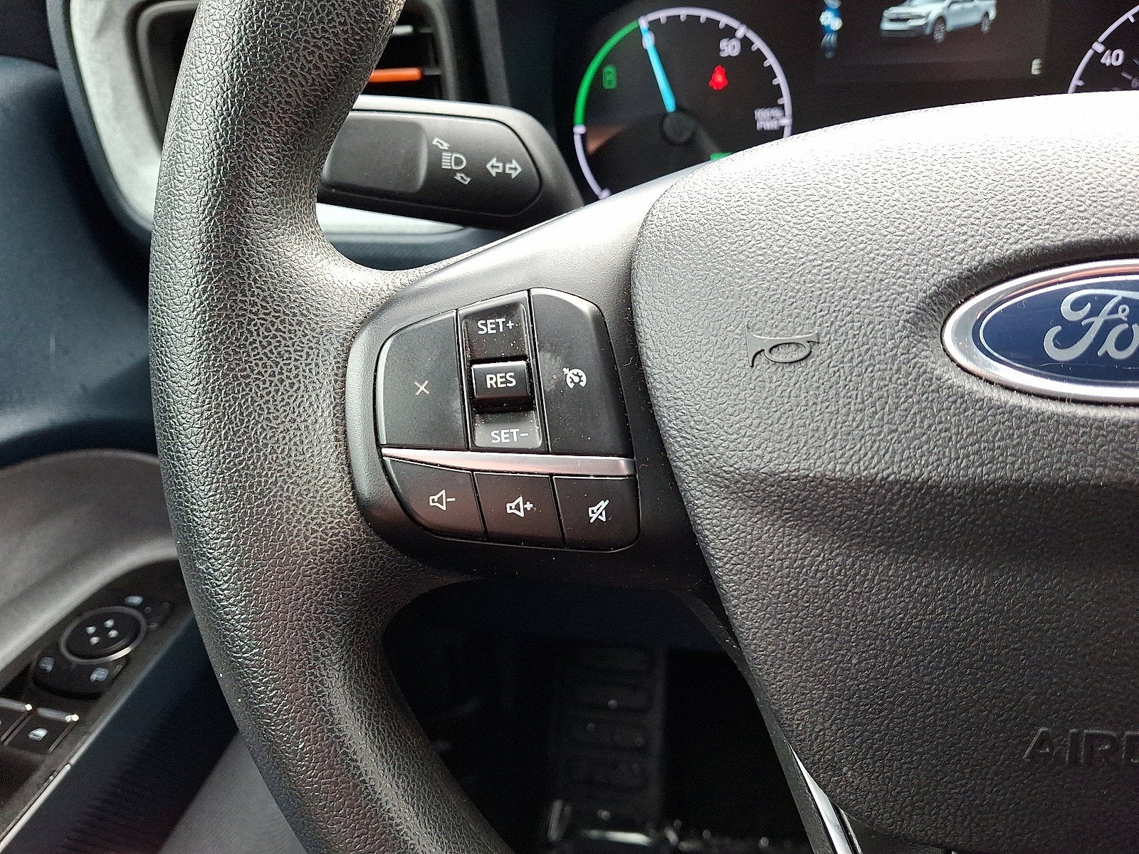 2023 Ford Maverick XL