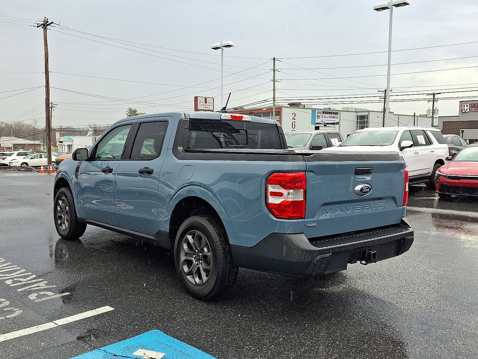 2023 Ford Maverick XL