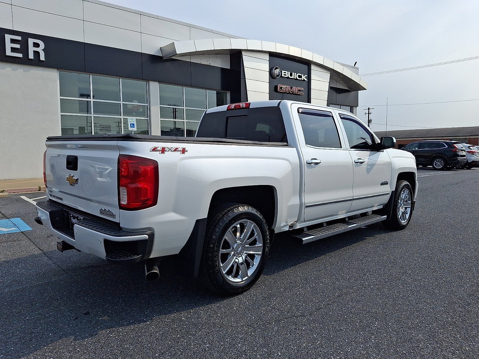 2017 Chevrolet Silverado 1500 High Country
