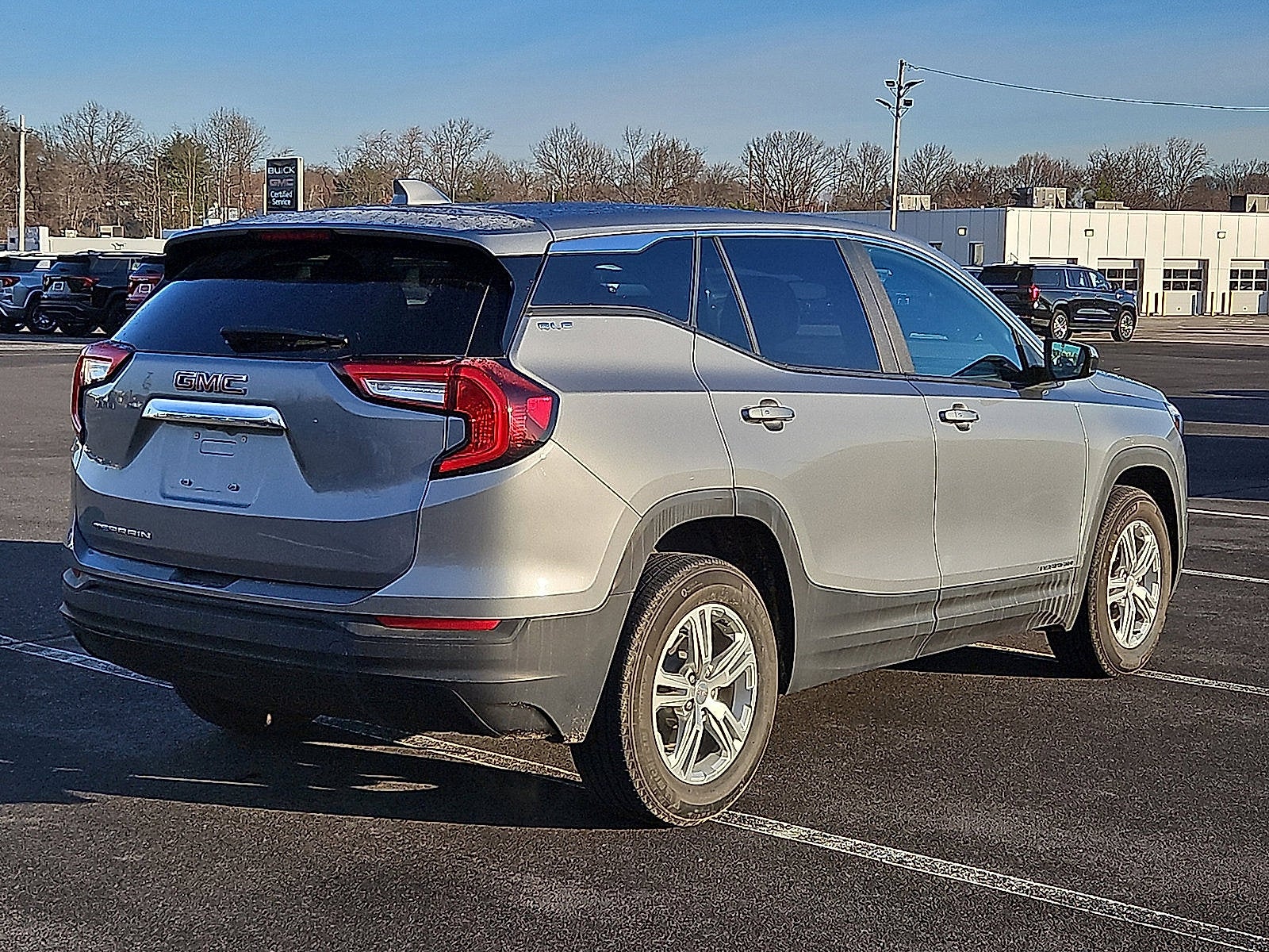 2024 GMC Terrain SLE