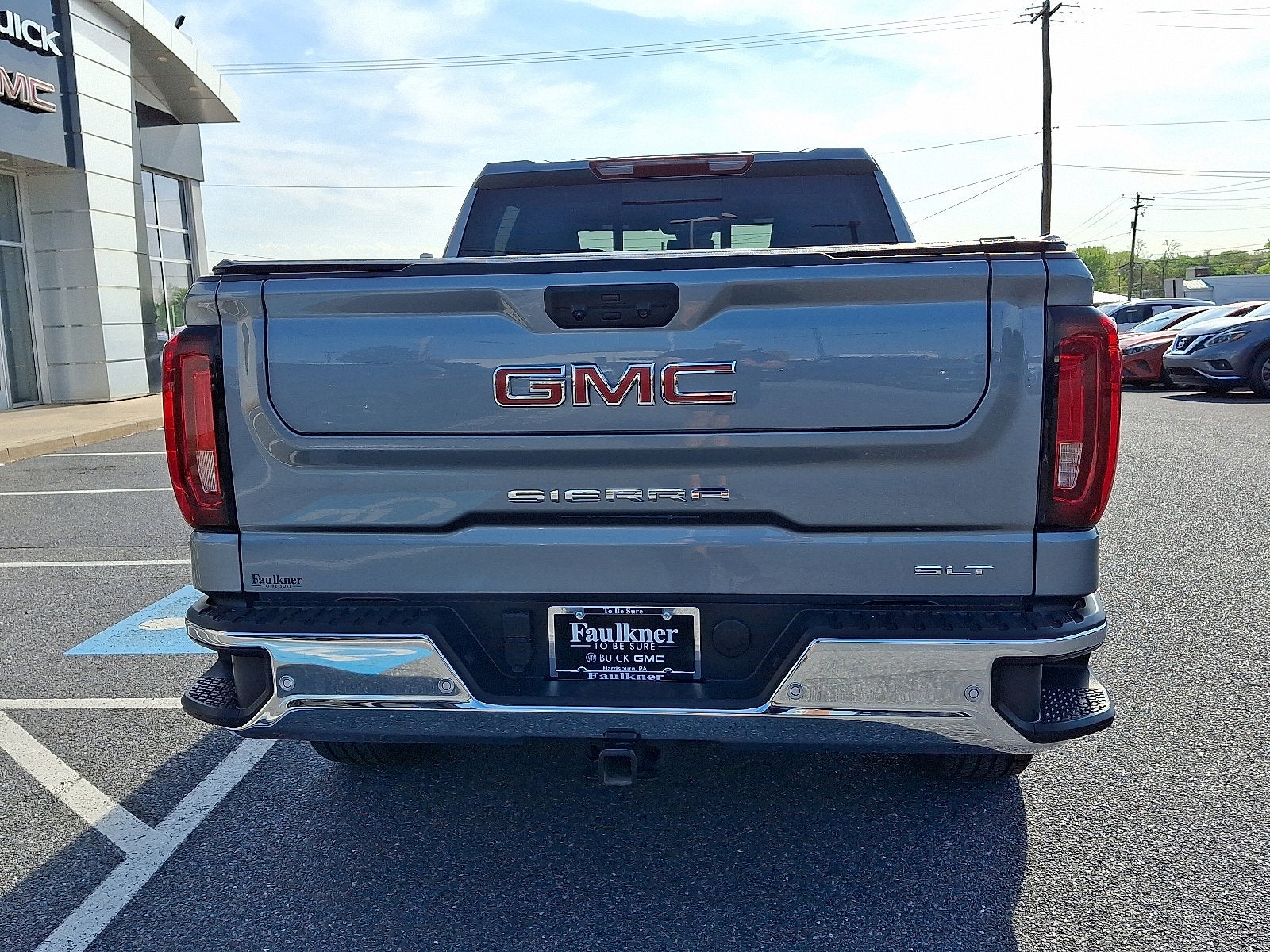 2024 GMC Sierra 1500 SLT