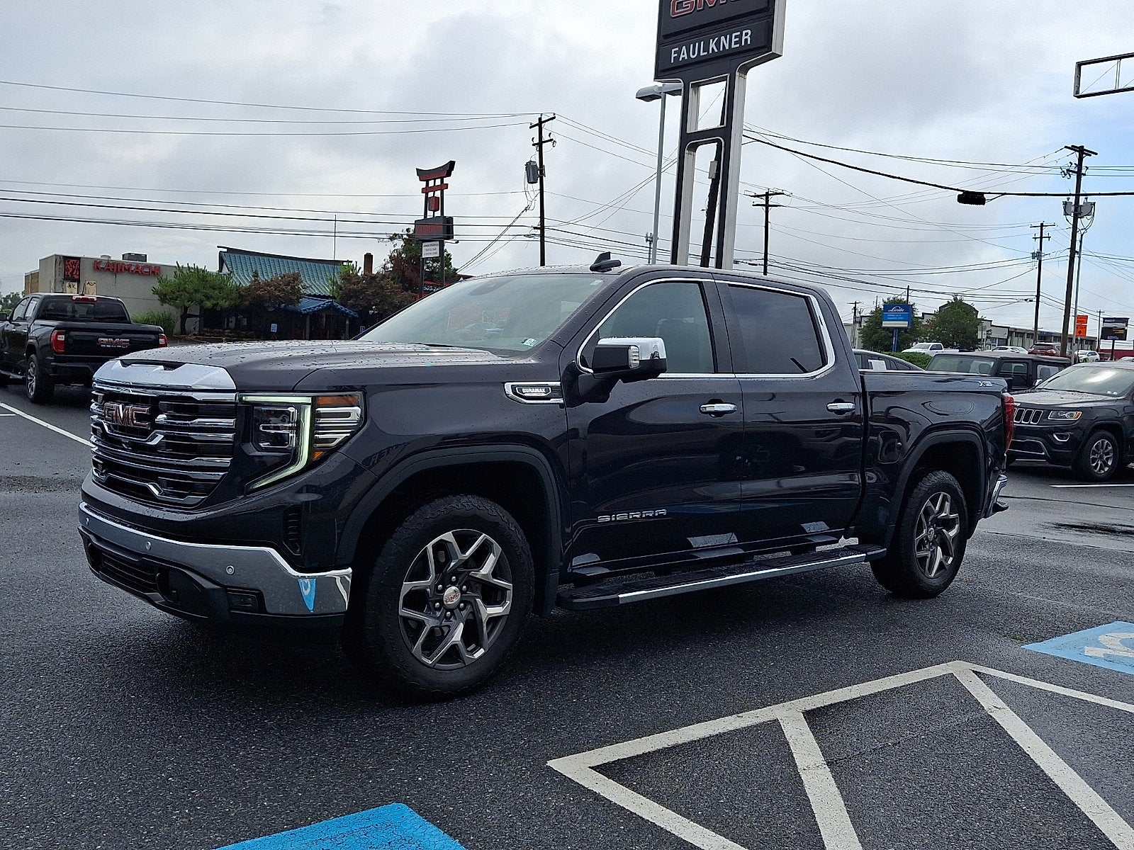 2023 GMC Sierra 1500 SLT