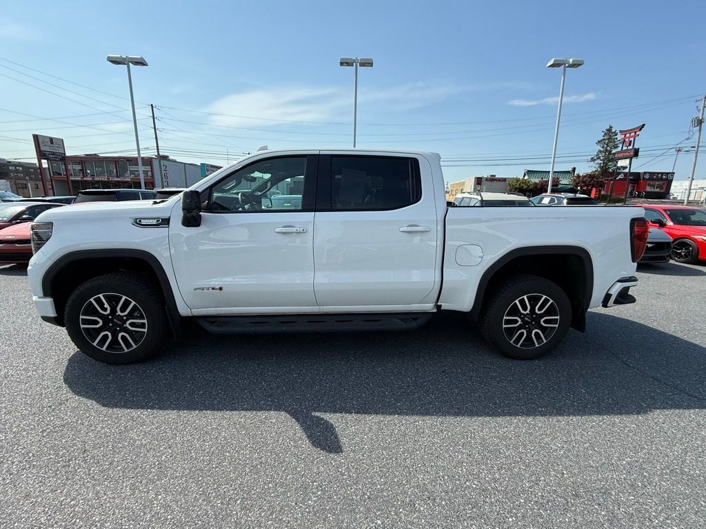 2025 GMC Sierra 1500 AT4