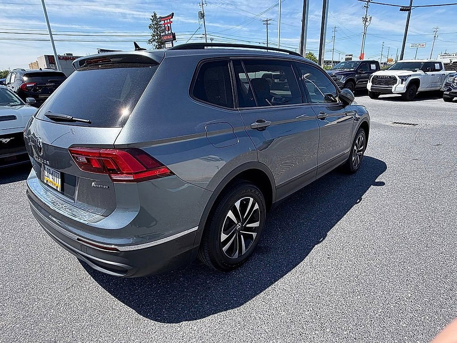 2022 Volkswagen Tiguan S
