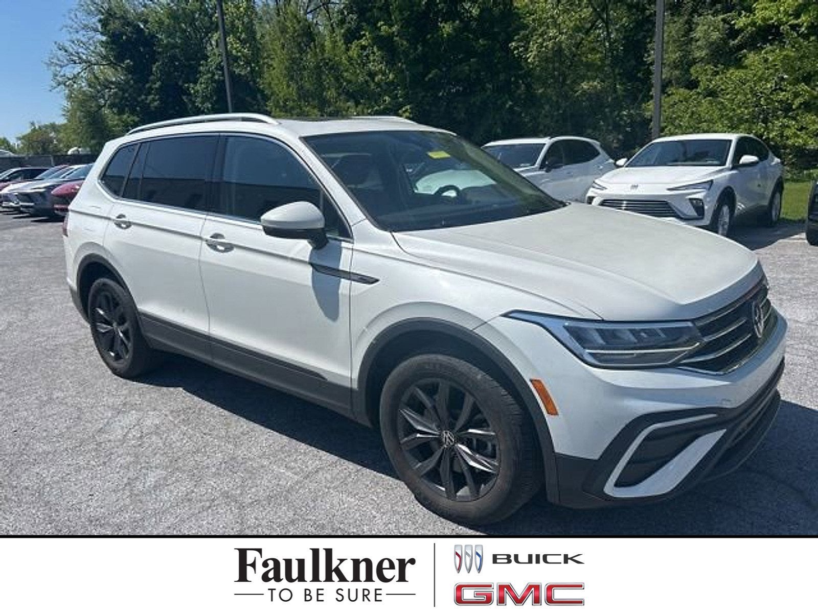 2023 Volkswagen Tiguan SE