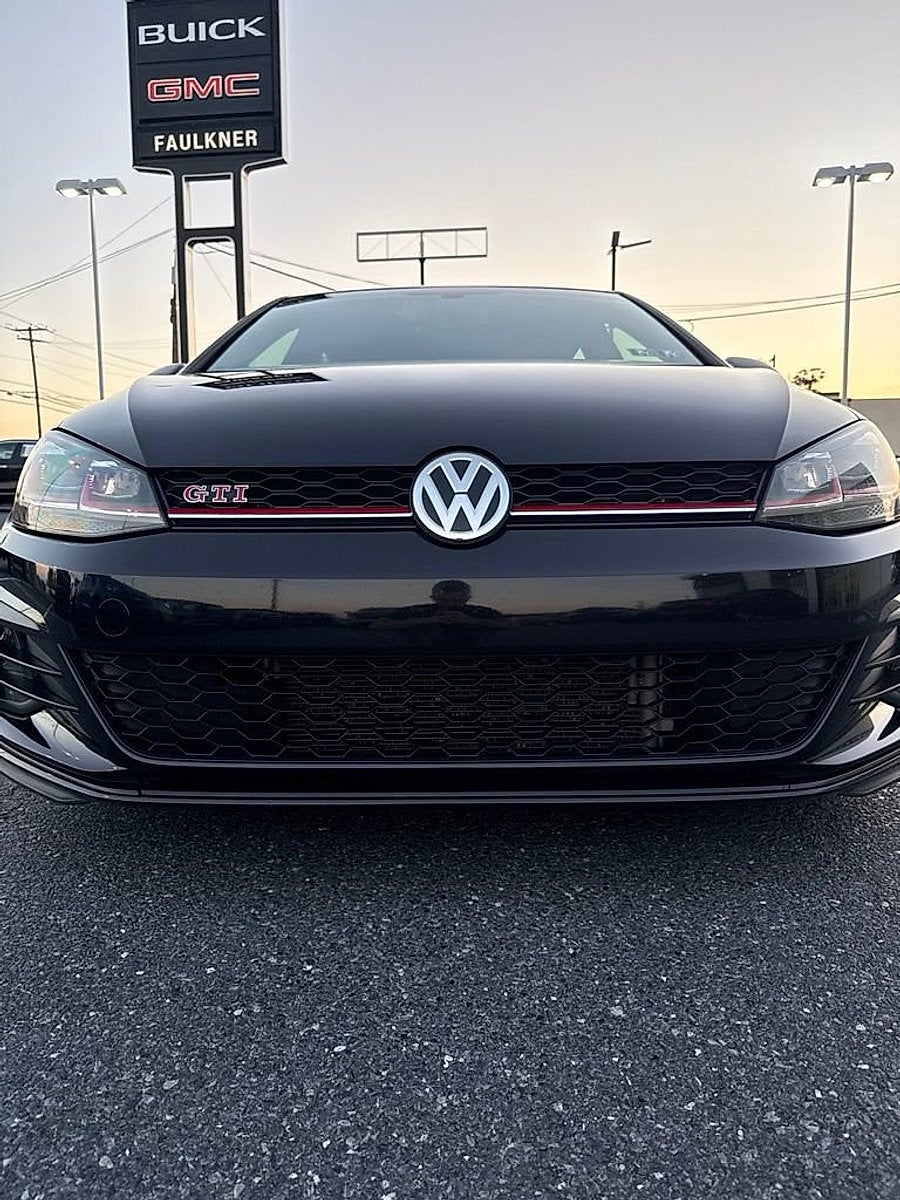 2019 Volkswagen Golf GTI 2.0T SE