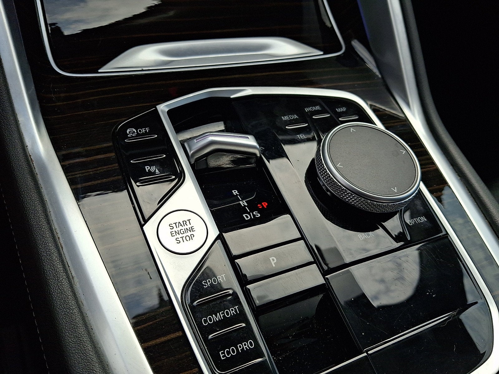 2024 BMW X6 xDrive40i