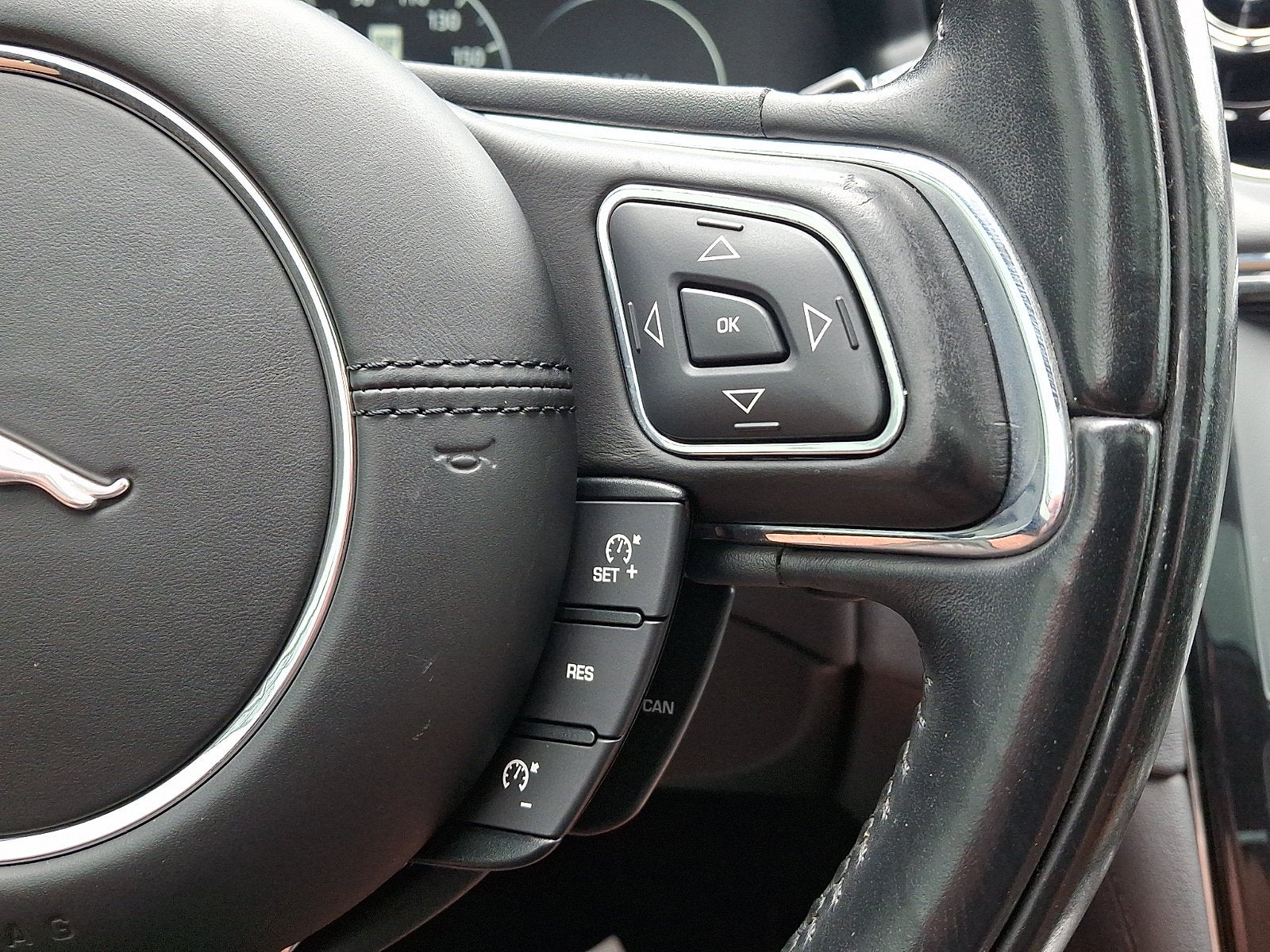 2016 Jaguar XJ R-Sport