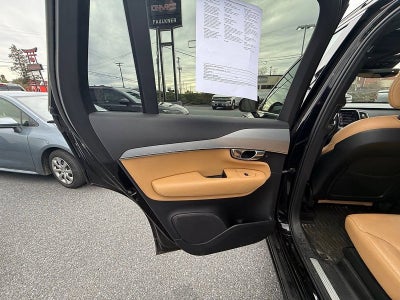 2017 Volvo XC90 Momentum