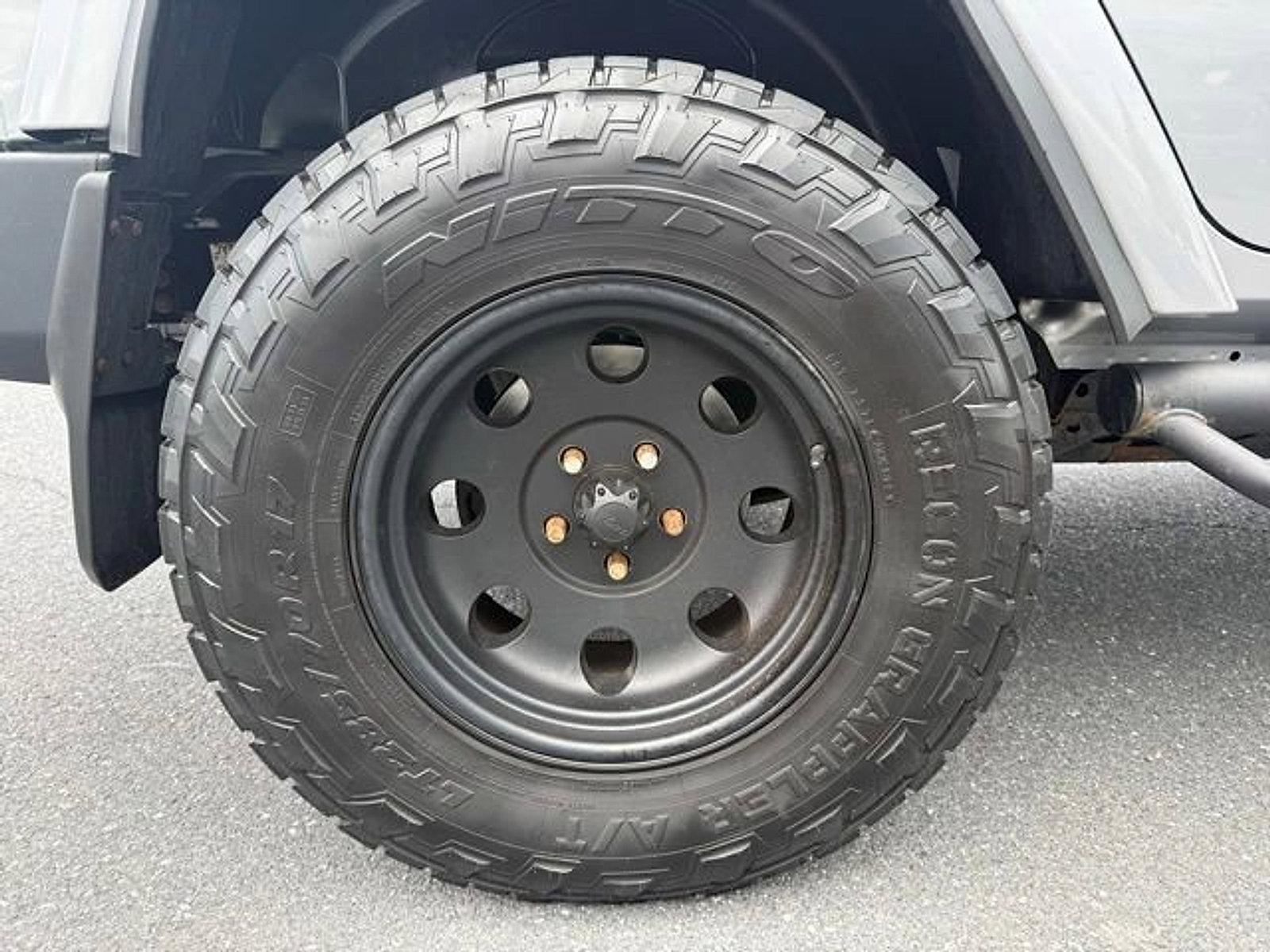 2014 Jeep Wrangler Unlimited 4WD 4dr Freedom Edition *Ltd Avail*