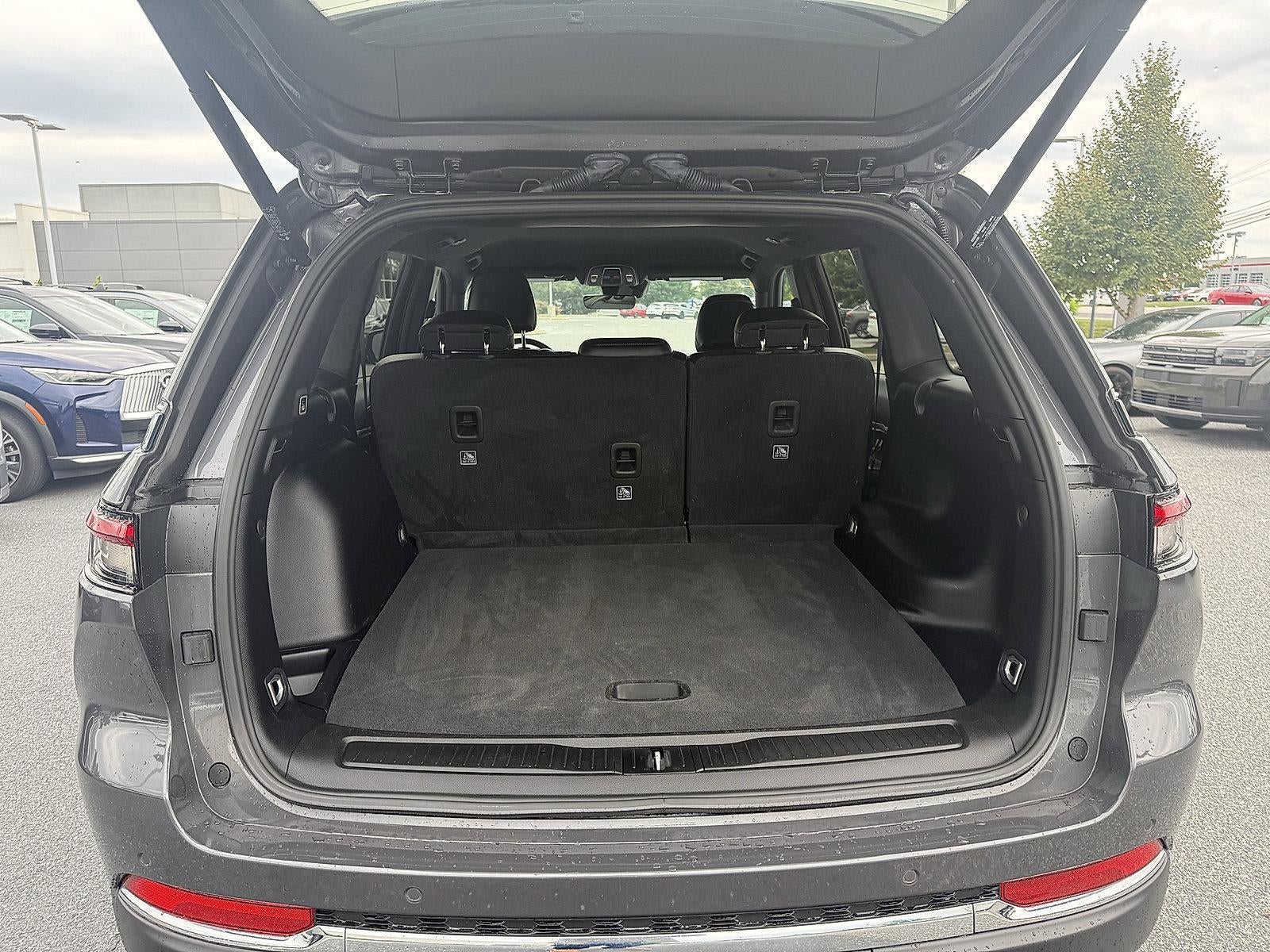 2025 Jeep Grand Cherokee Limited 4x4