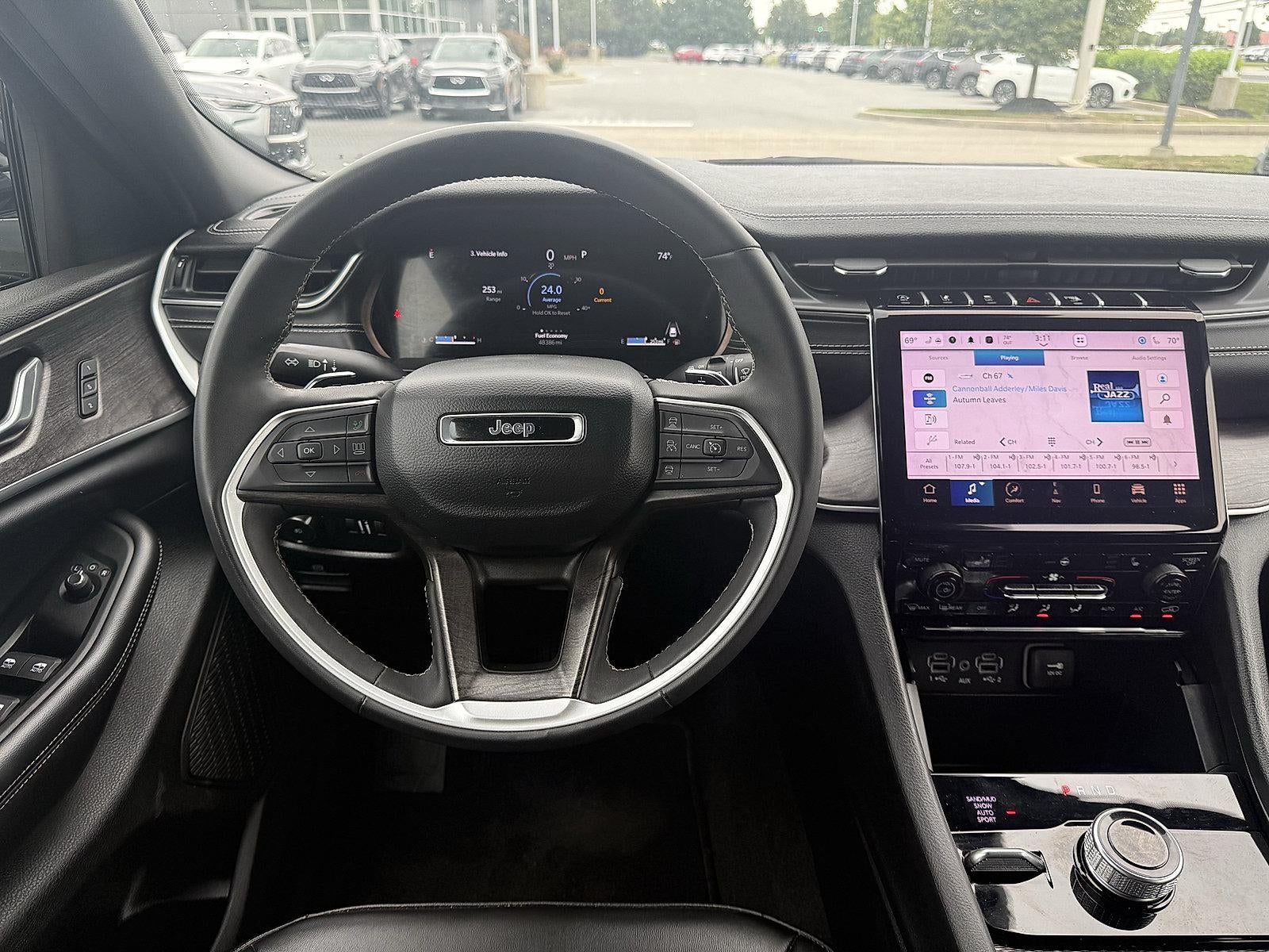 2025 Jeep Grand Cherokee Limited 4x4