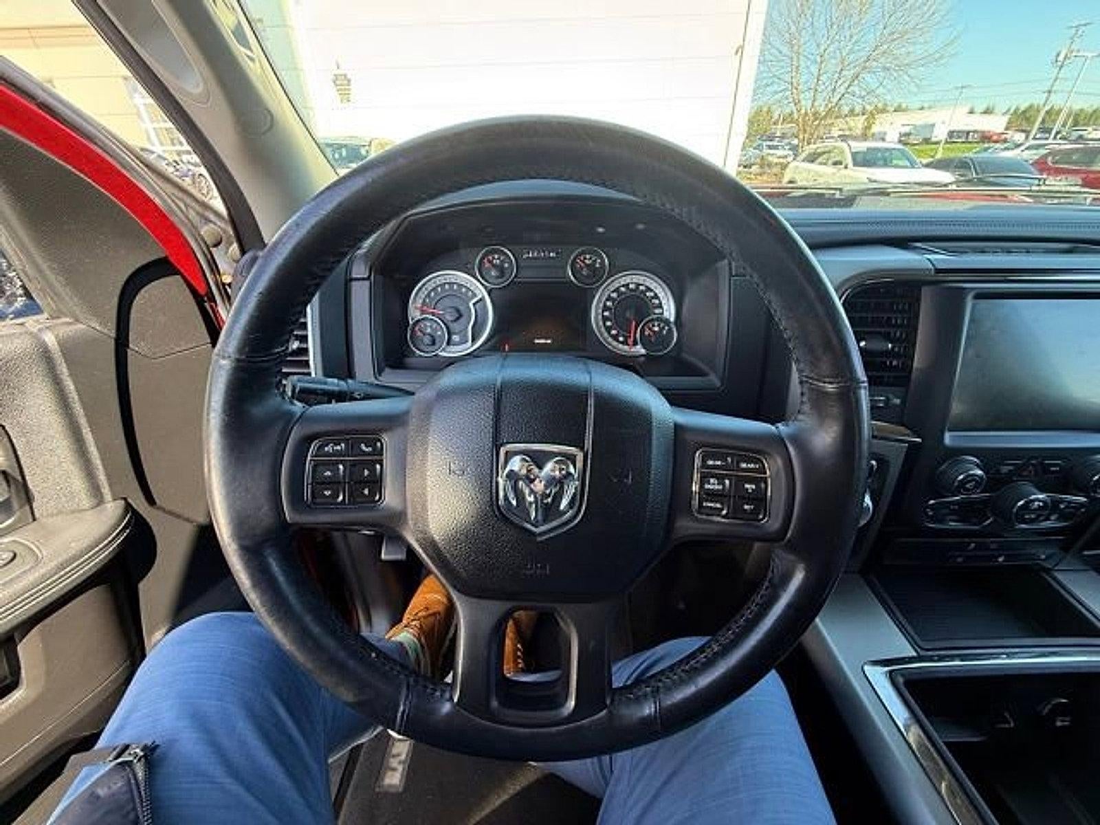 2014 RAM 1500 4WD Crew Cab 5.7 Ft Box Sport