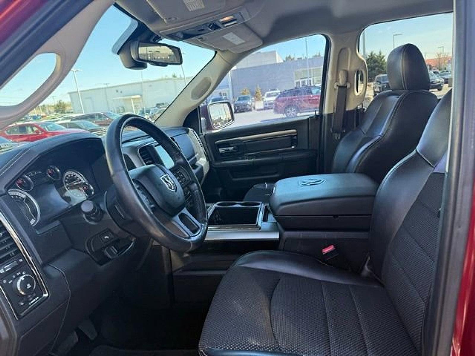 2014 RAM 1500 4WD Crew Cab 5.7 Ft Box Sport