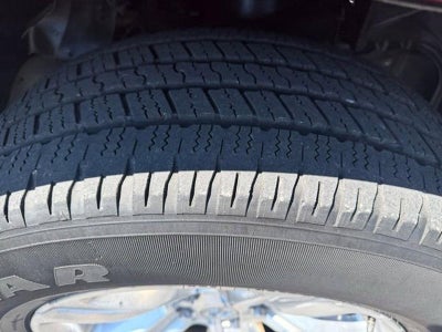 2014 RAM 1500 4WD Crew Cab 5.7 Ft Box Sport