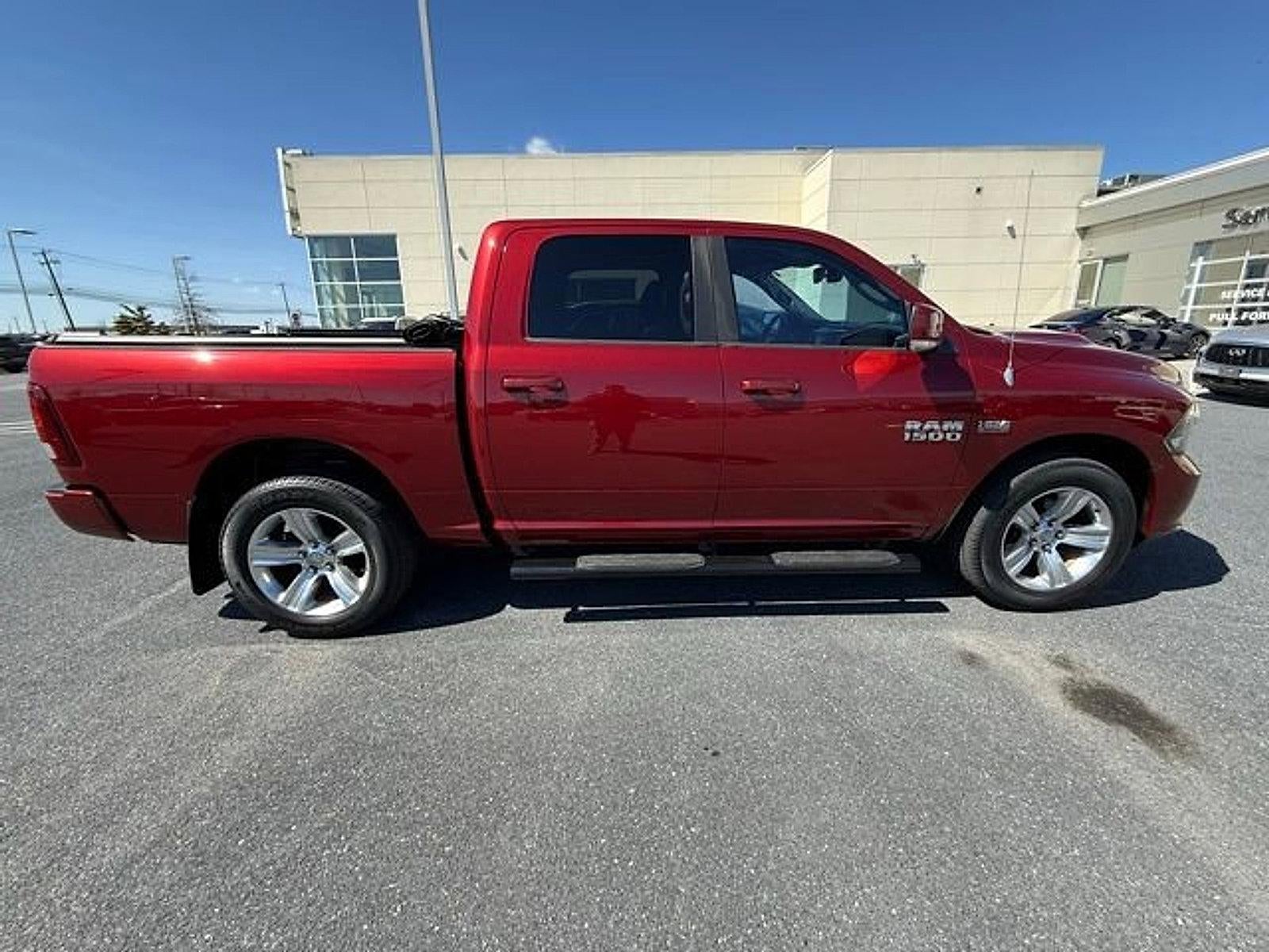 2014 RAM 1500 4WD Crew Cab 5.7 Ft Box Sport