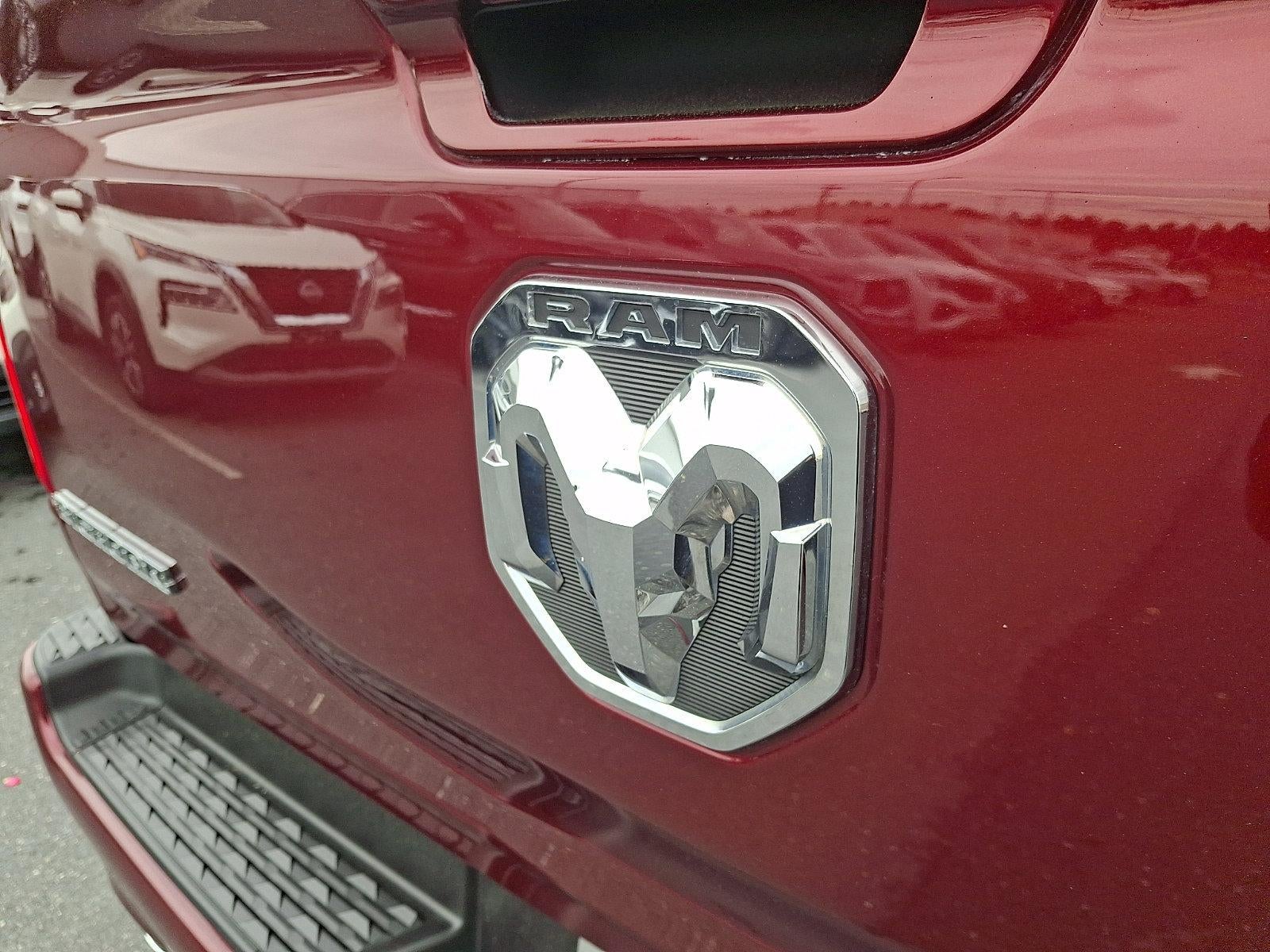 2022 RAM 1500 Big Horn 4x4 Crew Cab 5'7" Box