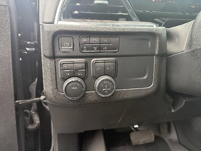 2025 Chevrolet Suburban 4WD LT