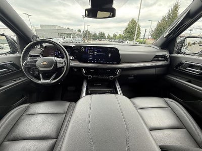 2025 Chevrolet Suburban 4WD LT