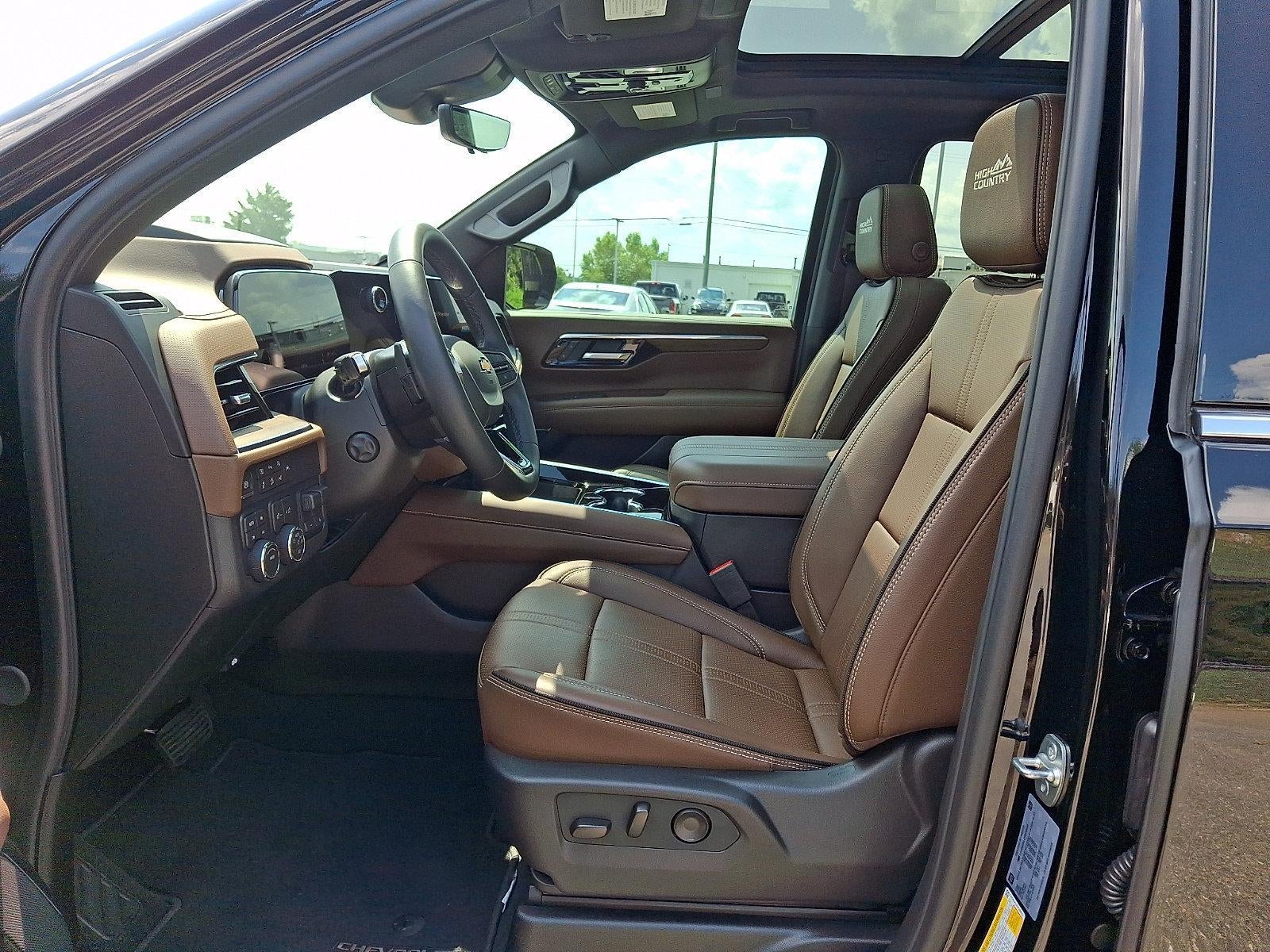 2026 Chevrolet Suburban High Country - Photo 15
