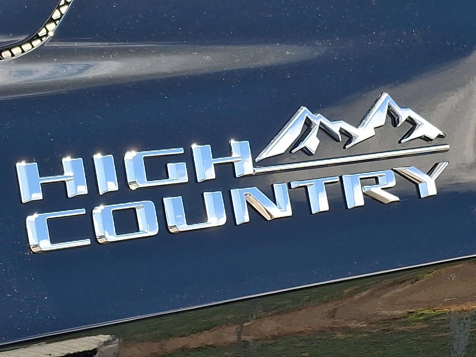 2026 Chevrolet Suburban High Country - Photo 32