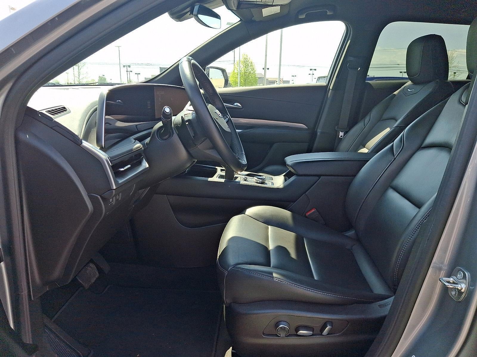 2025 Cadillac XT4 AWD 4dr Premium Luxury