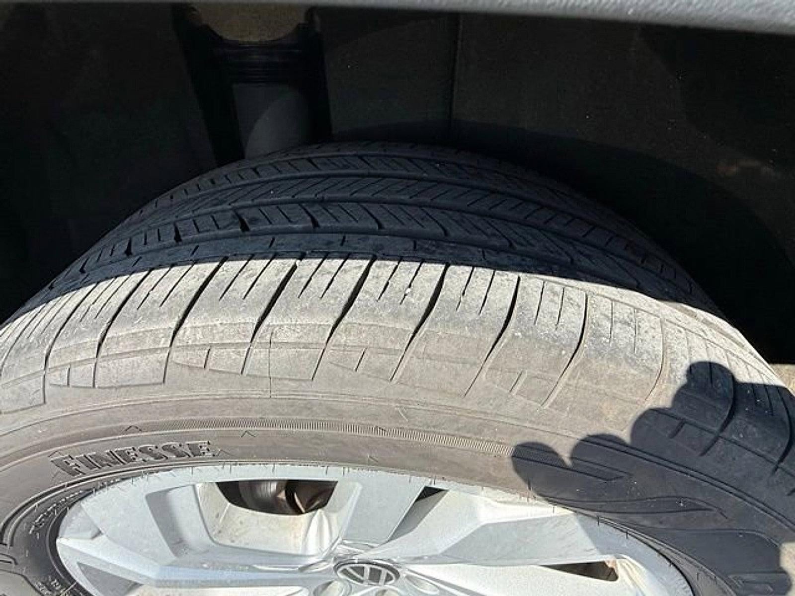 2023 Volkswagen Atlas 3.6L V6 SE w/Technology 4MOTION