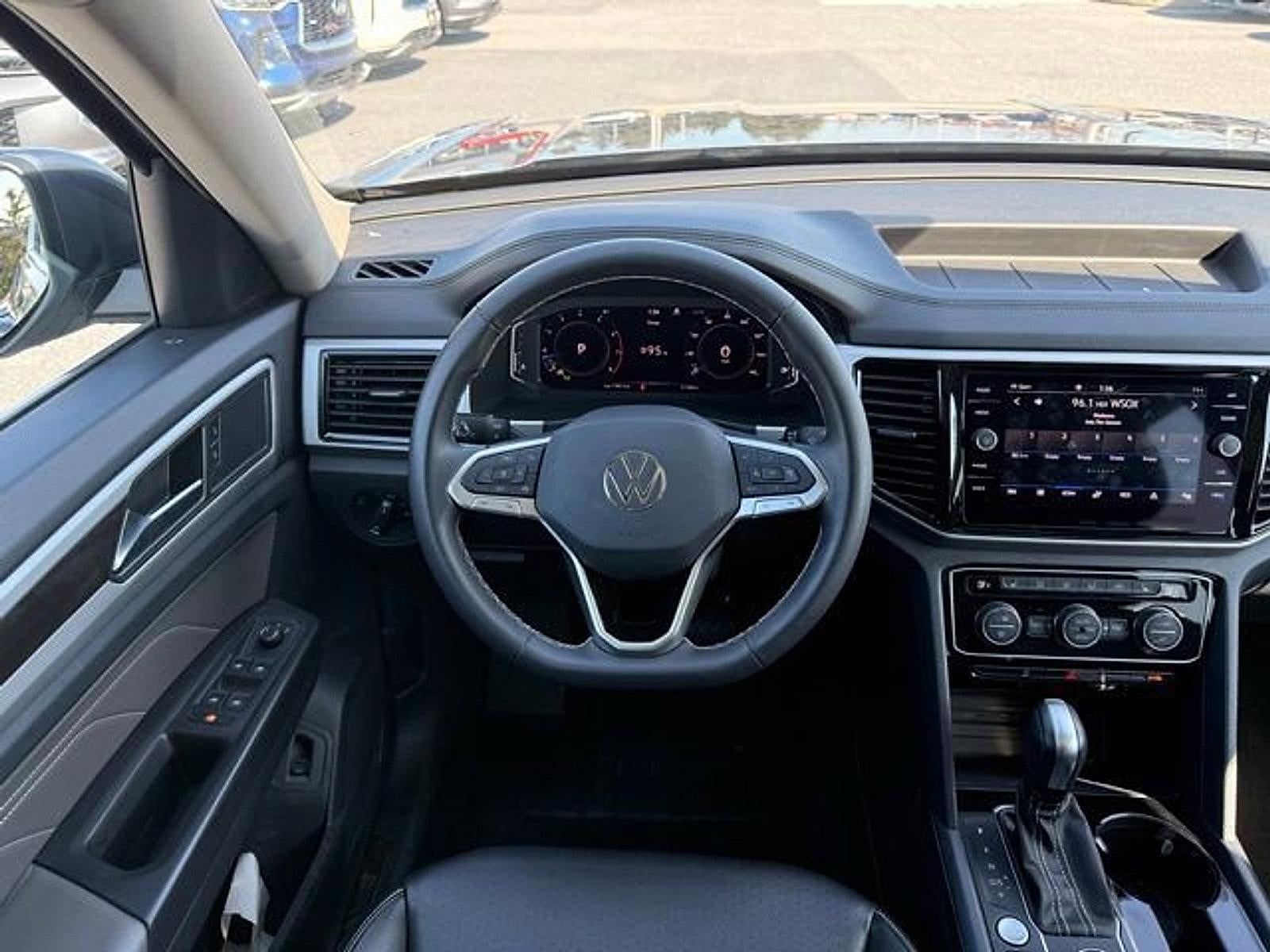 2023 Volkswagen Atlas 3.6L V6 SE w/Technology 4MOTION