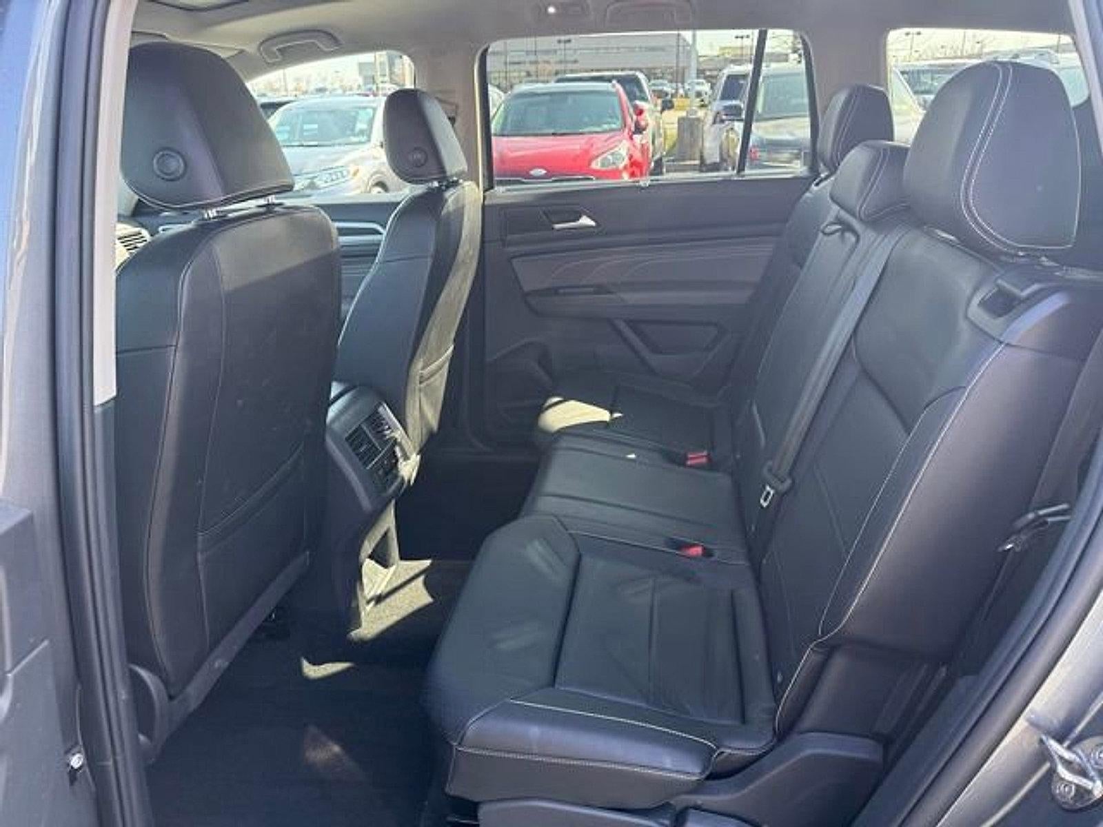 2023 Volkswagen Atlas 3.6L V6 SE w/Technology 4MOTION