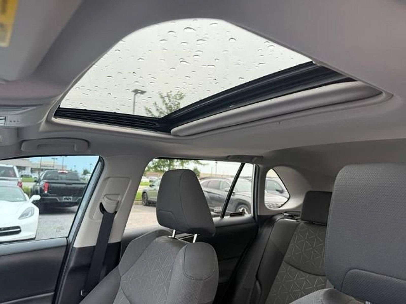 2021 Toyota RAV4 XLE AWD (Natl)