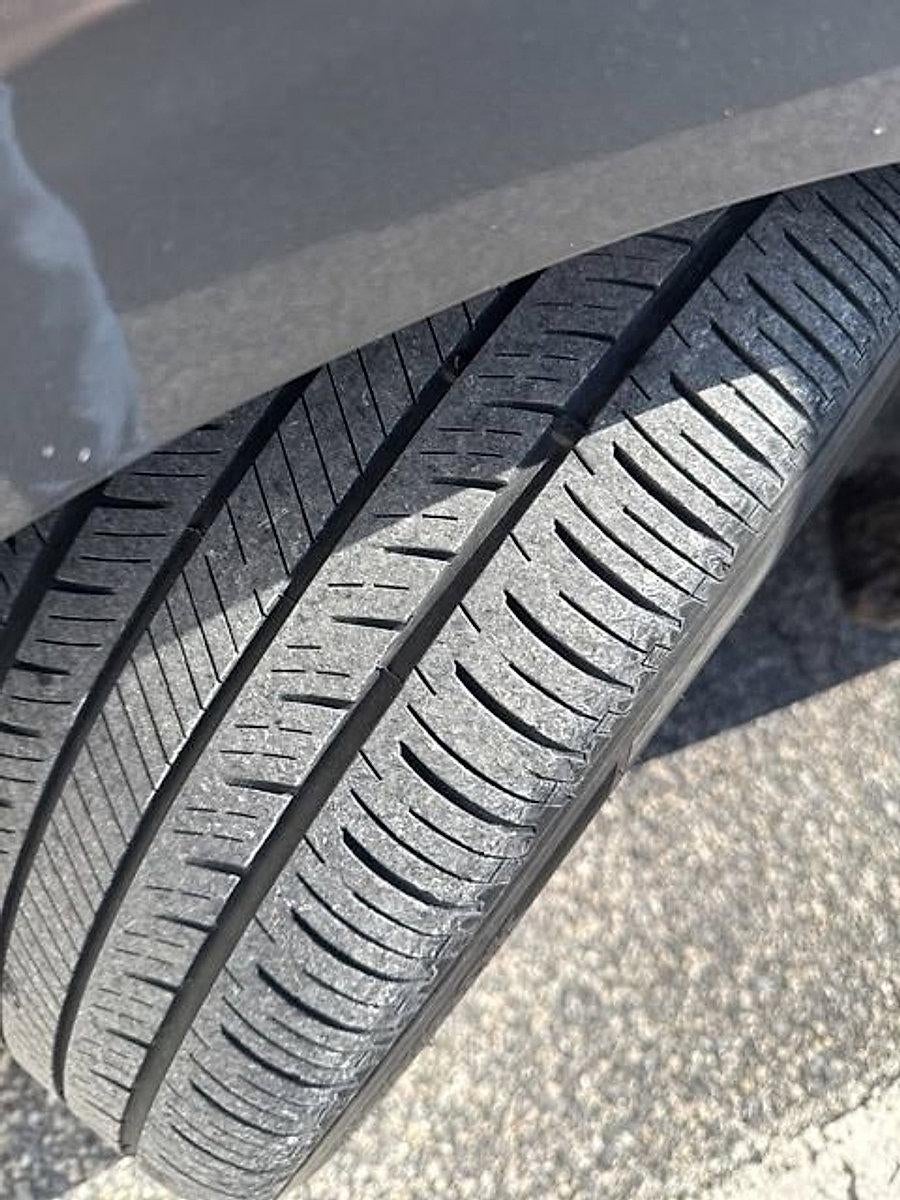 2023 Nissan Sentra SR CVT