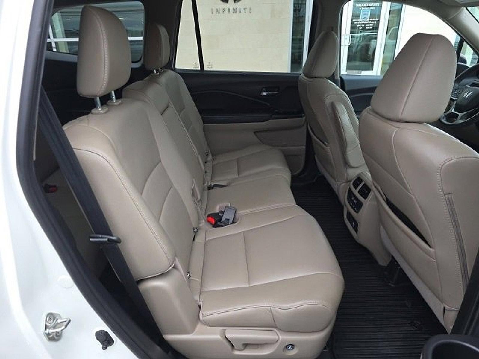 2019 Honda Pilot EX-L w/Navi & RES AWD