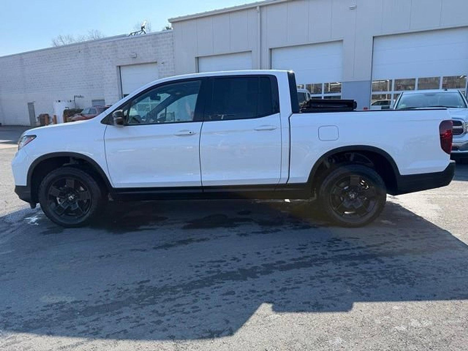 2025 Honda Ridgeline Black Edition AWD