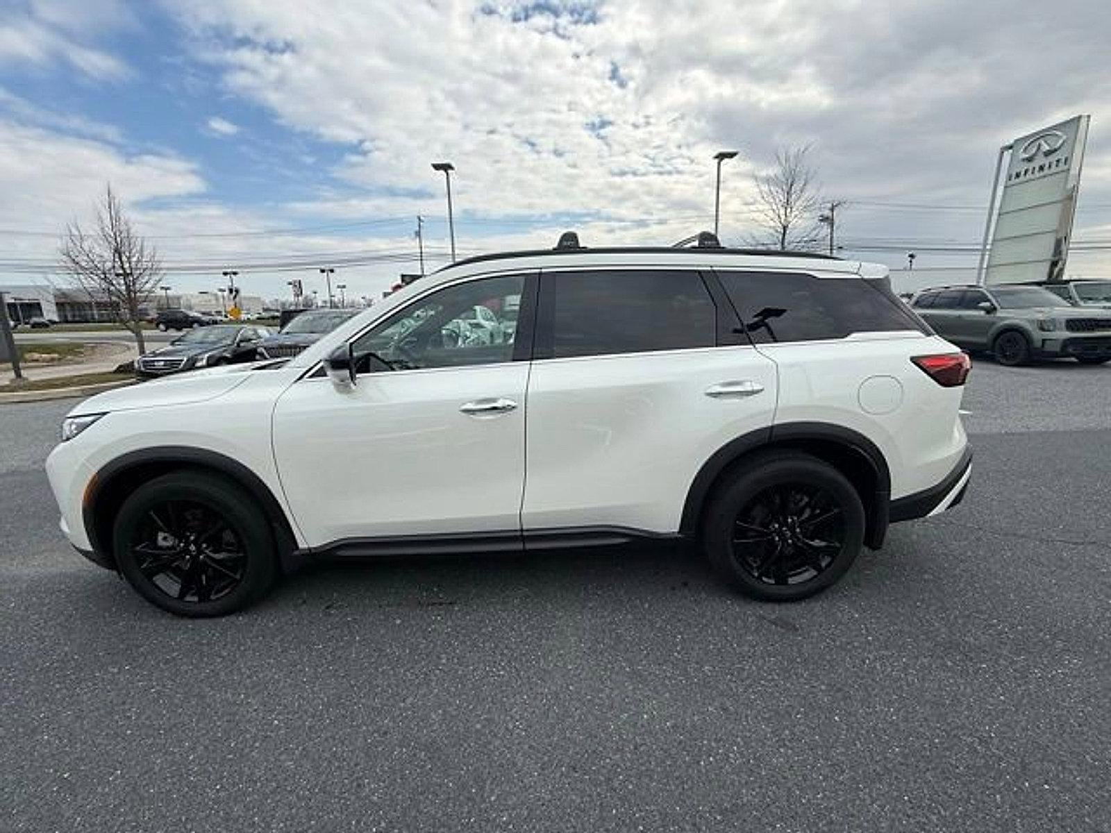 2025 INFINITI QX60 LUXE AWD