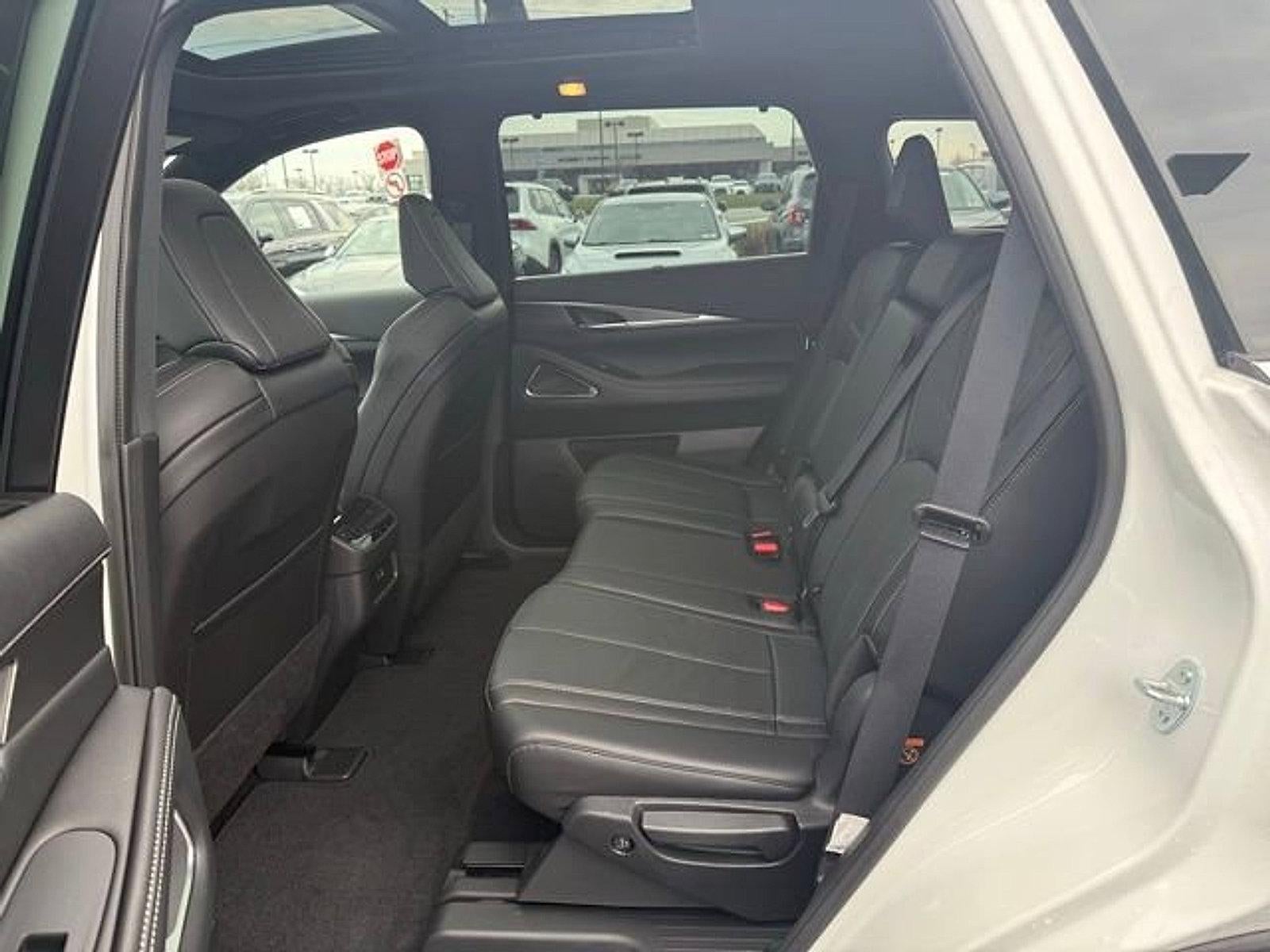 2025 INFINITI QX60 LUXE AWD