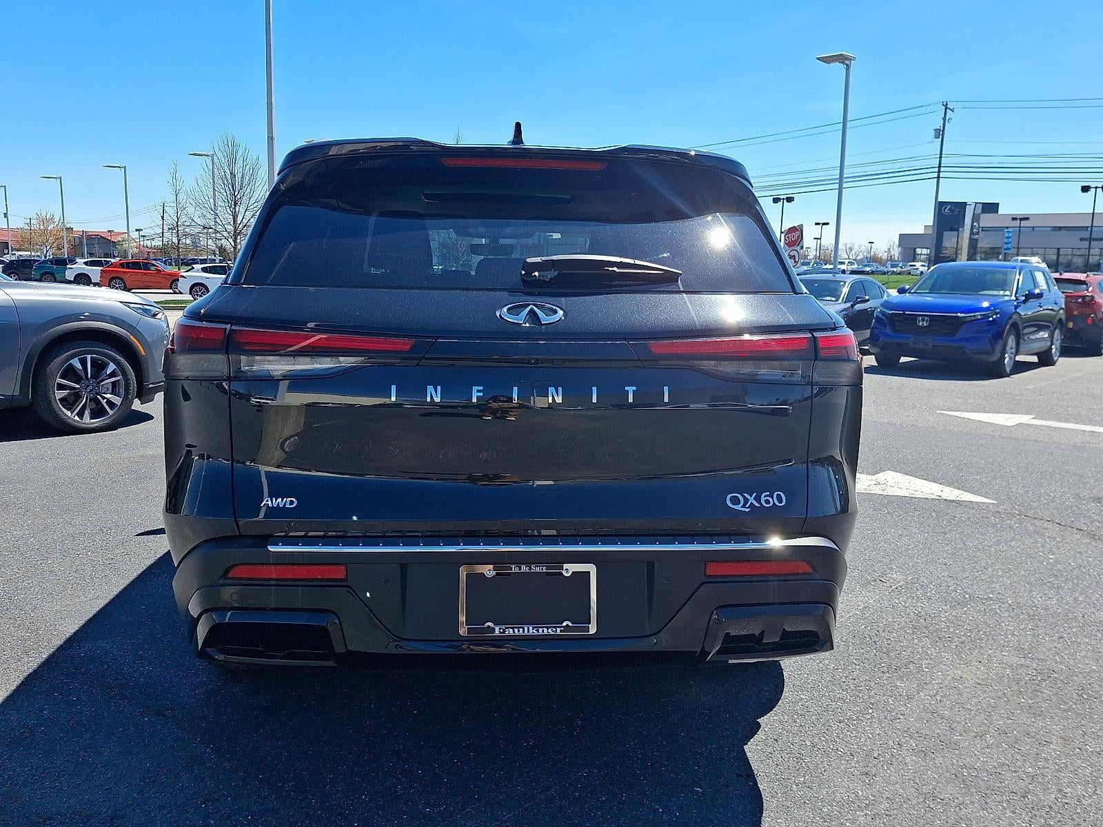 2023 INFINITI QX60 LUXE AWD